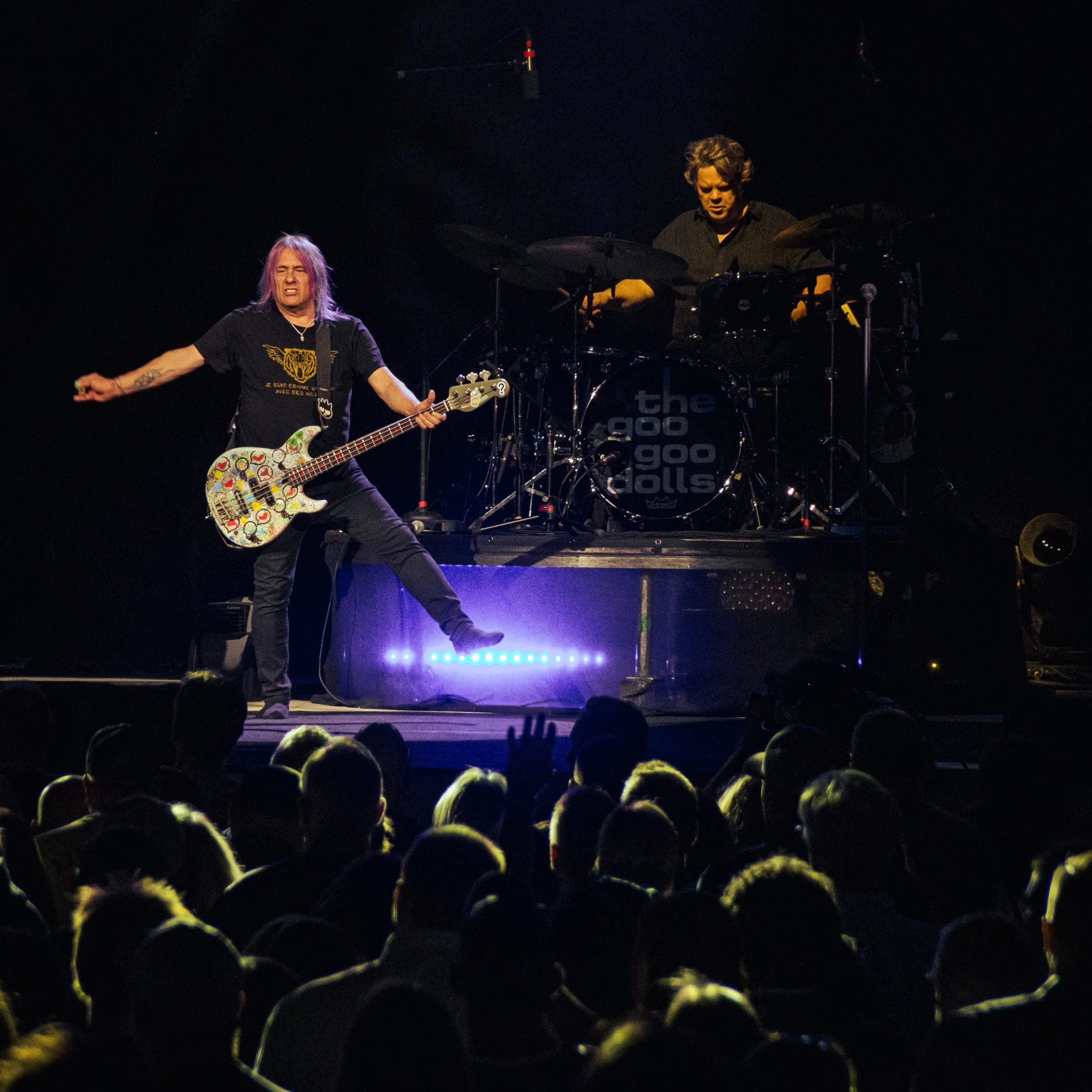 GOOGOODOLLS-MYSTIKLAKEAMPITHEATER-8-4-26-ASHBROWNPHOTO-09.jpg