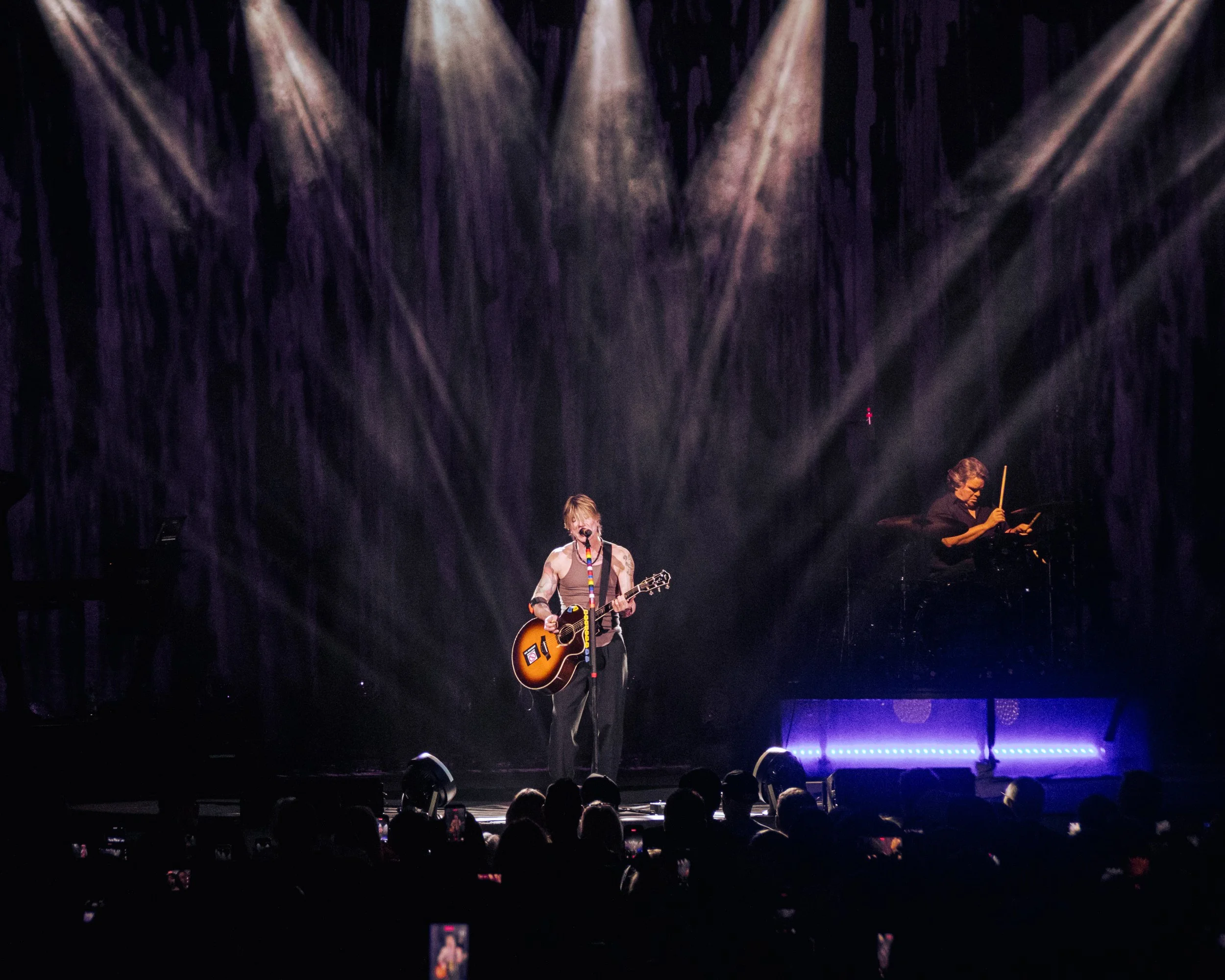 GOOGOODOLLS-MYSTIKLAKEAMPITHEATER-8-4-26-ASHBROWNPHOTO-13.jpg