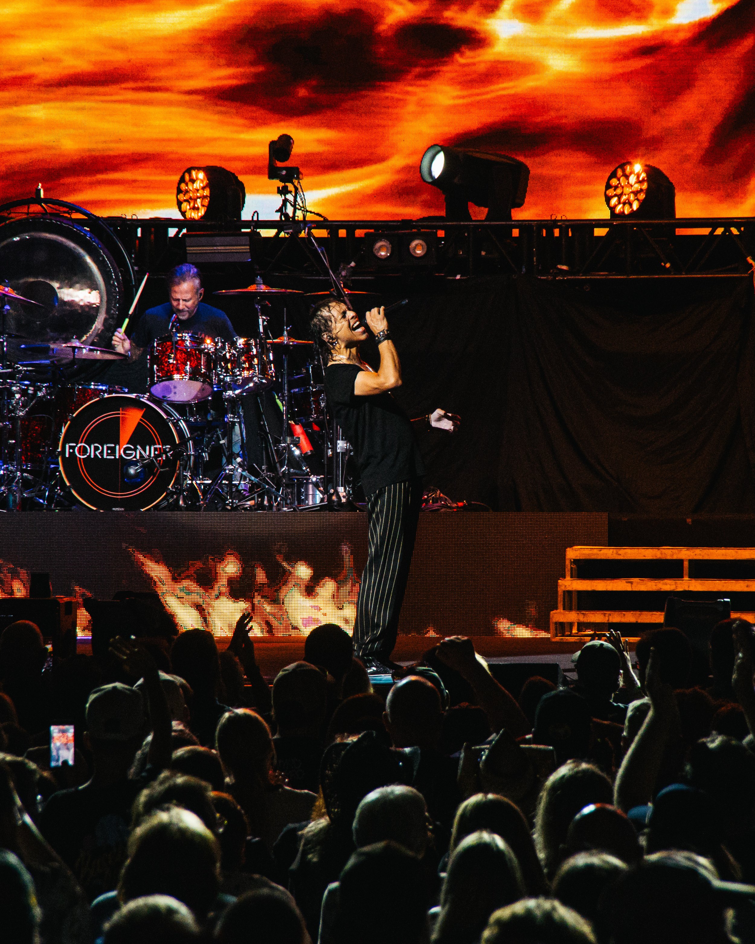 FOREIGNER-MYSTICLAKEAMPITHEATER-8-16-ASHBROWNPHOTO-86.jpg
