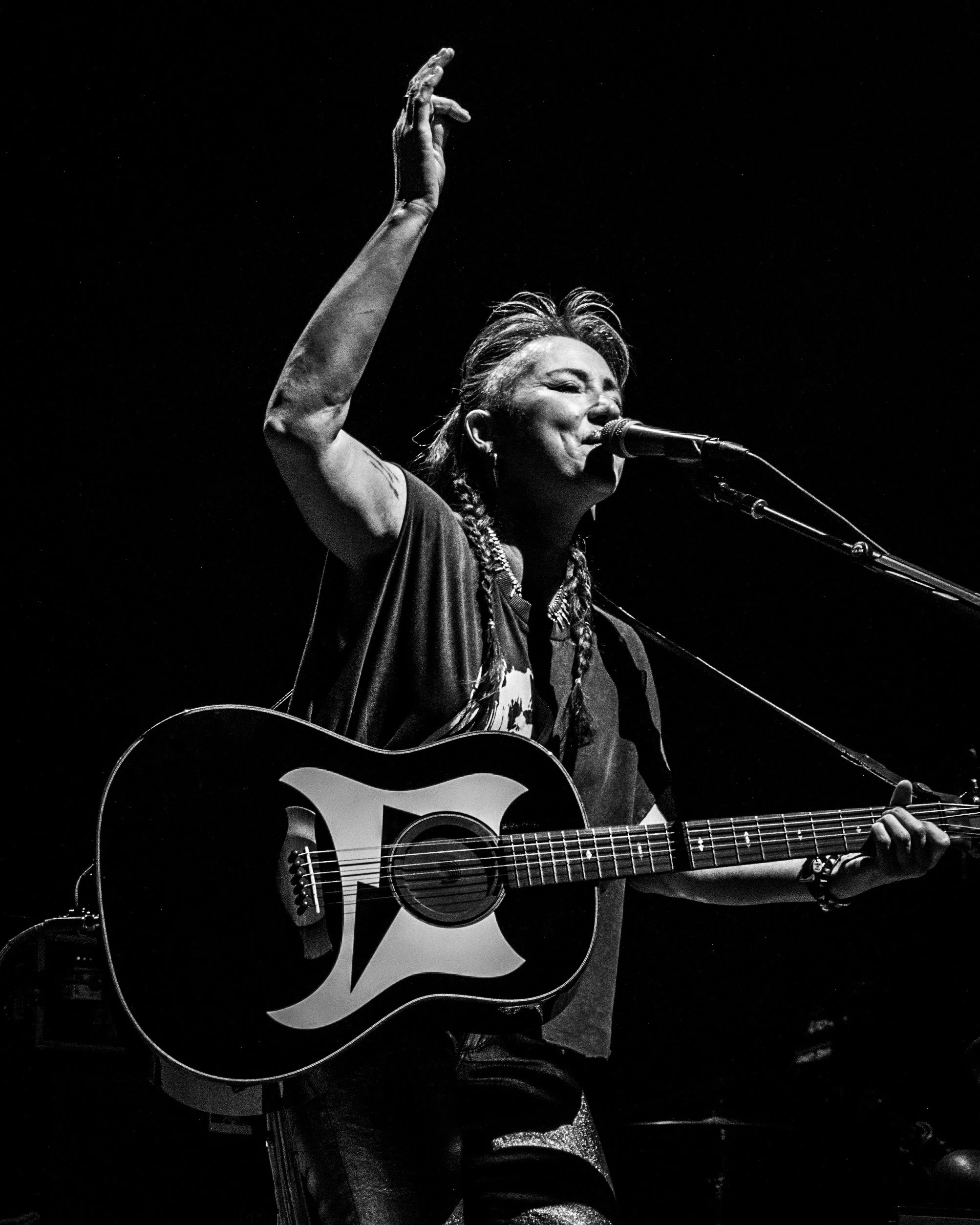 O.A.R.-ARMORY-MSP-9-2-ASHBROWNPHOTO-02.jpg