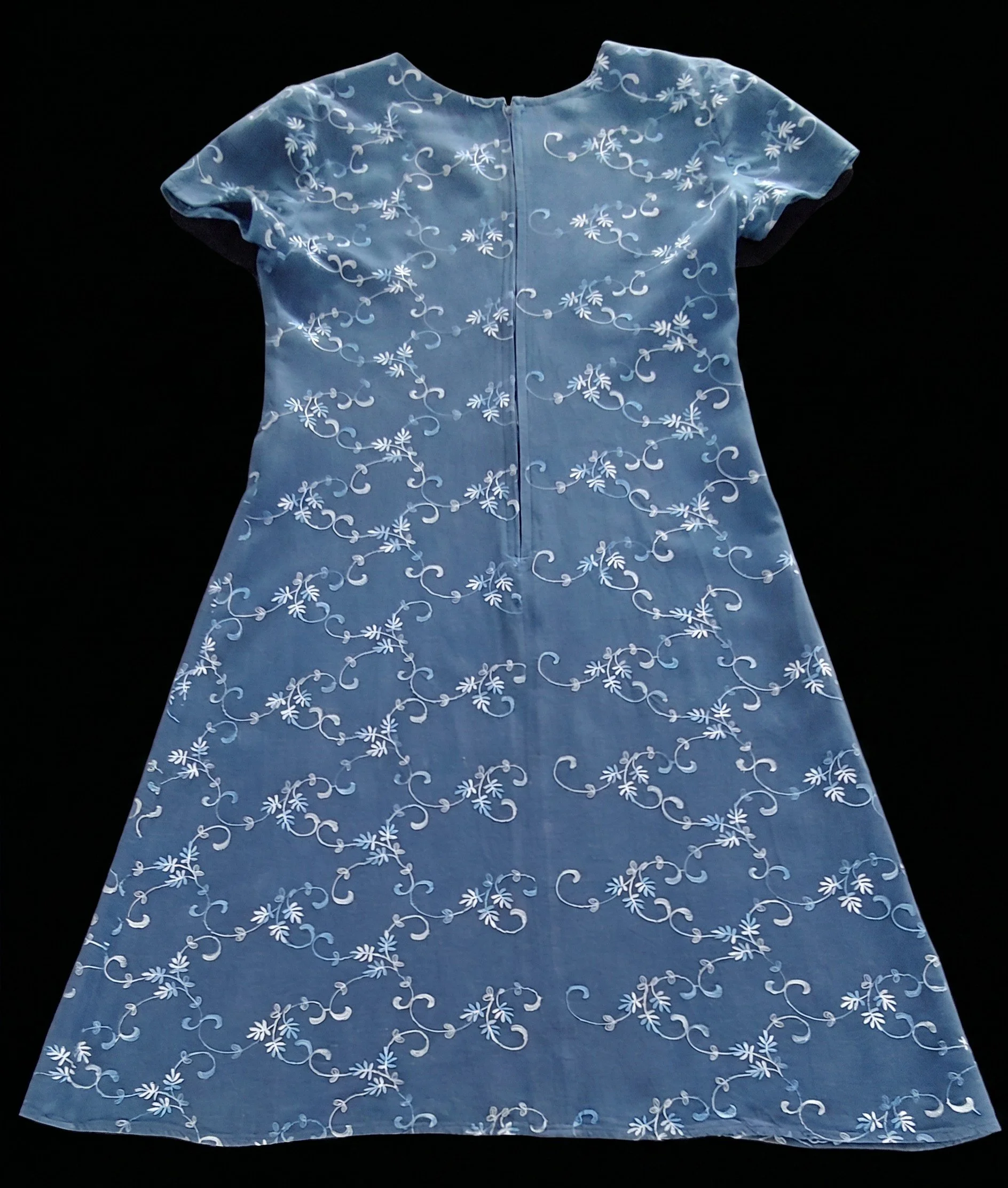 VFEAL Dress - Back.jpg