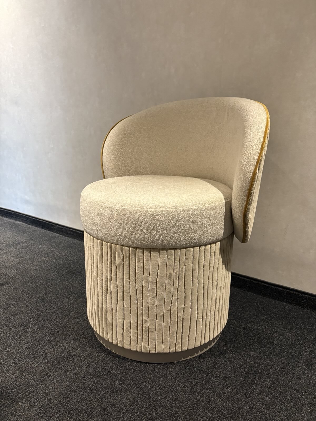 Seater for the MOOONS hotel, 2025