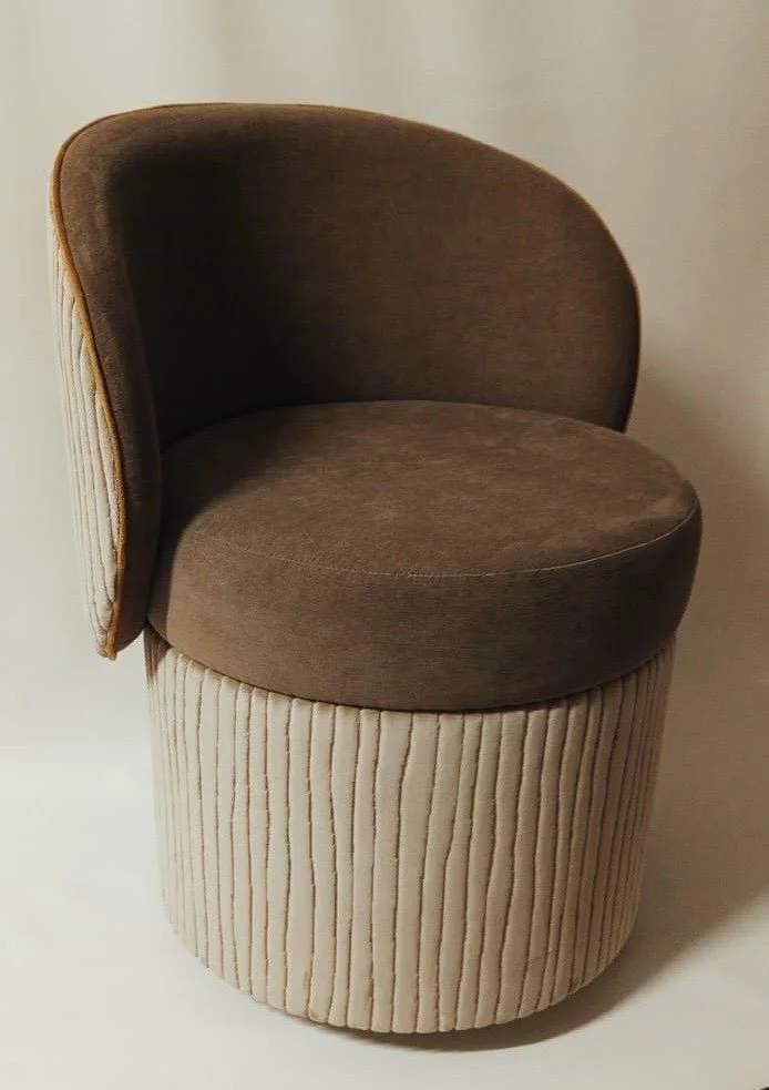 Seater for the MOOONS hotel, 2025