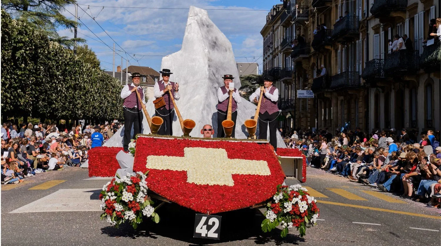 NEUCHÂTEL - Festa della Vendemmia e Corso Fiorito