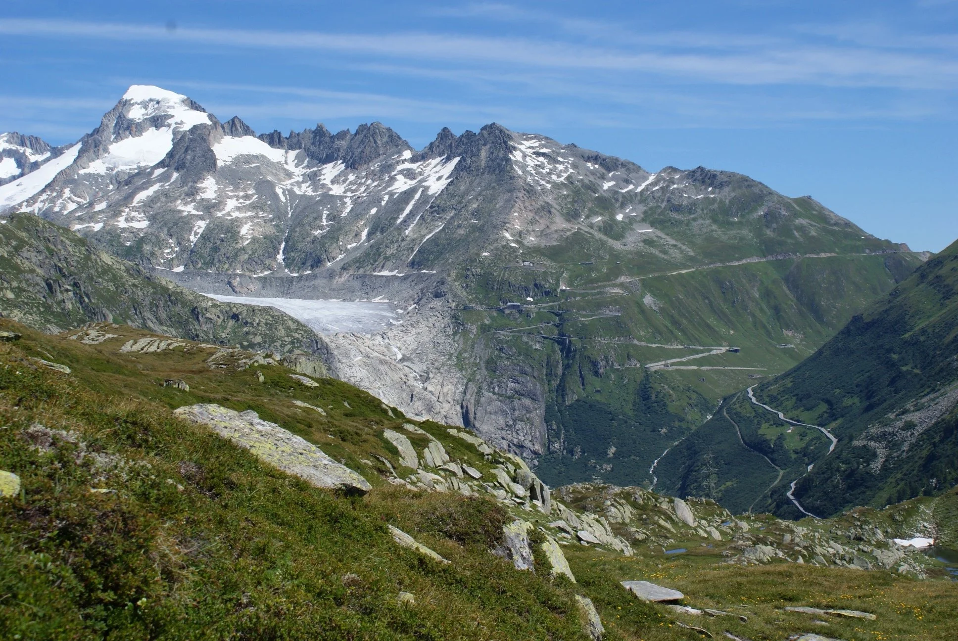 furkapass-strasse_und_rhonegletscher.jpg