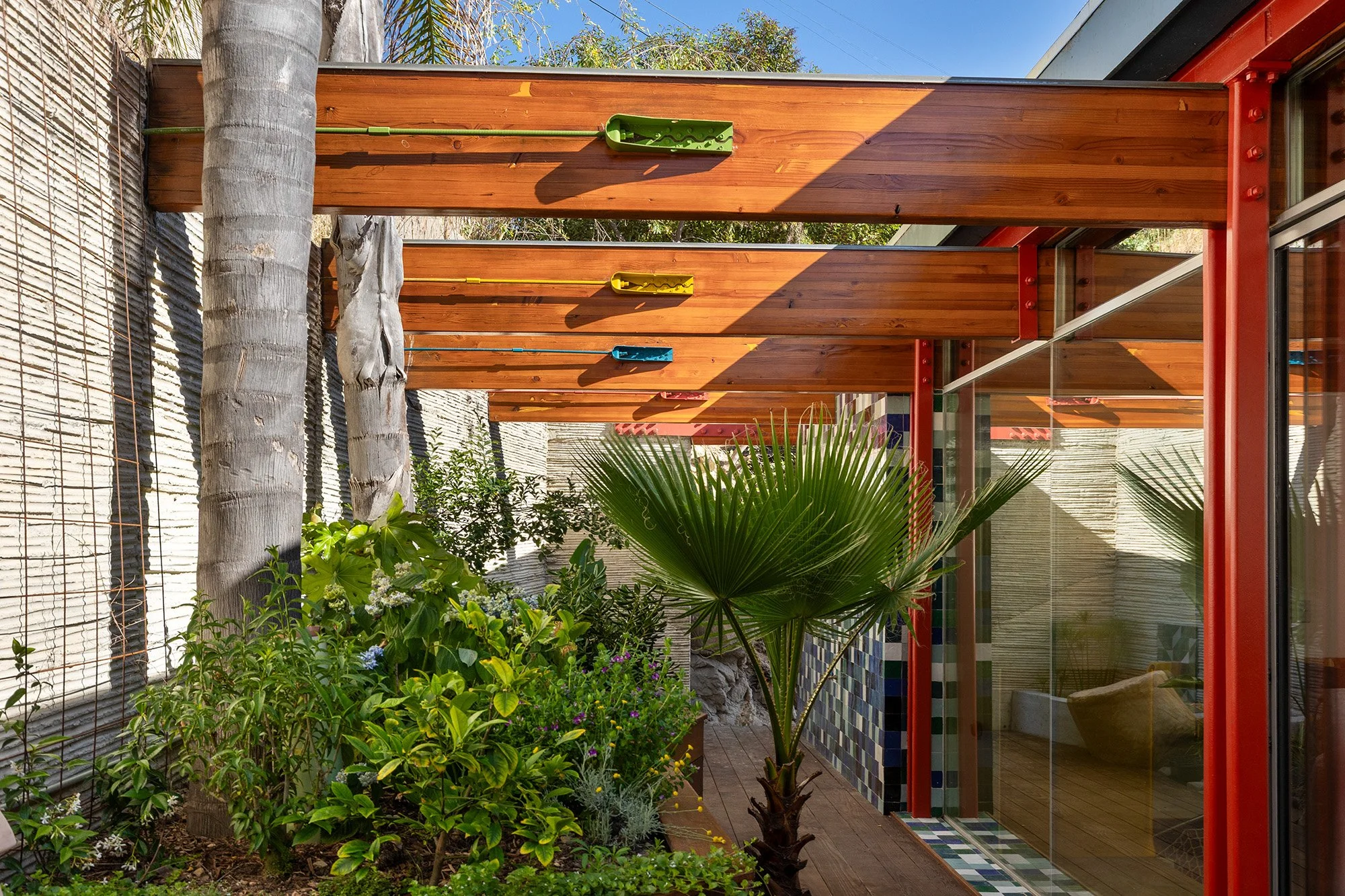 Cano House.
Location: Los Angeles, California USA.
Year: 2025.
Role: Owner-Builder /
Architect.
Photography: Cameron Carothers.