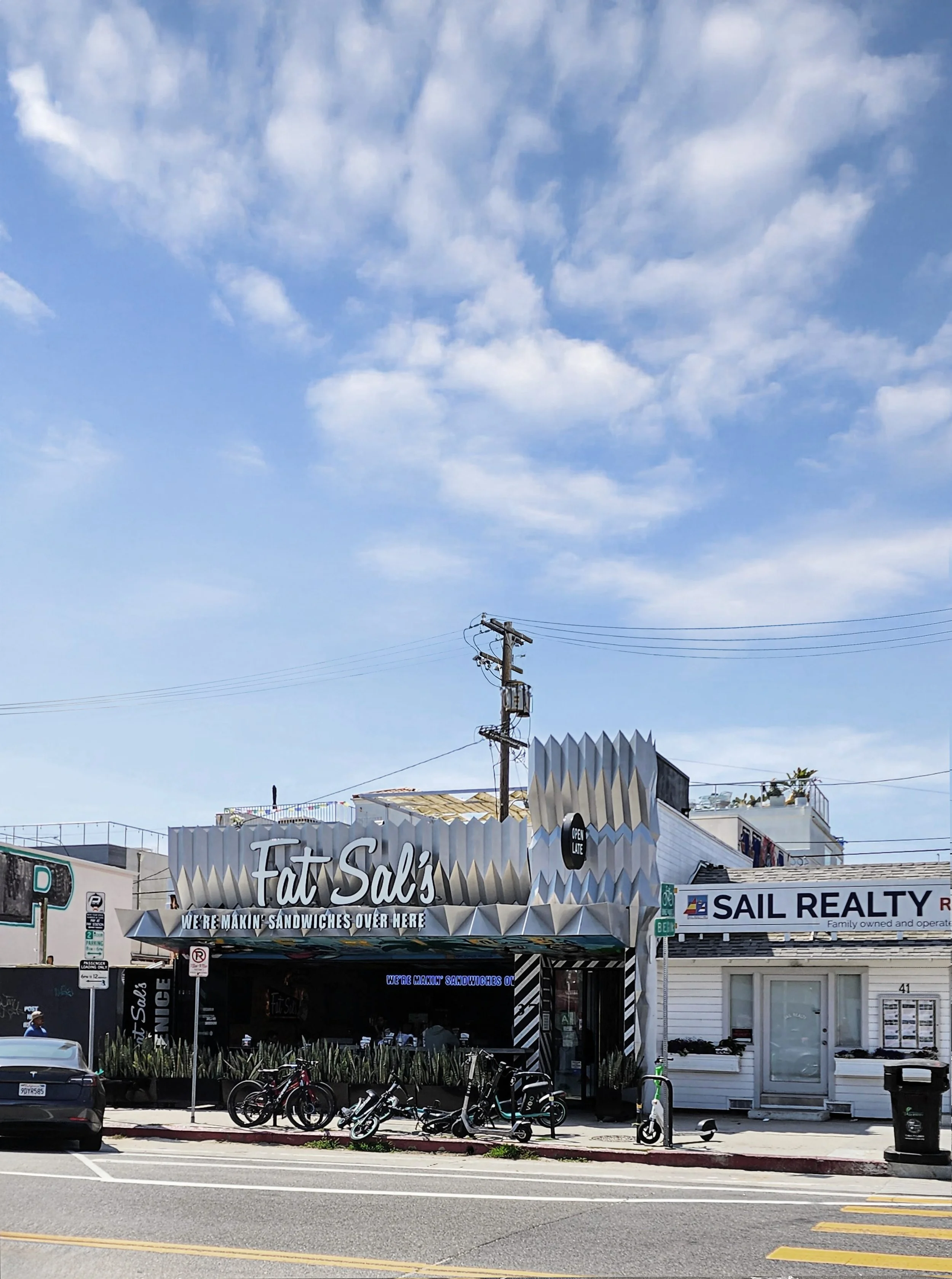 Fat Sal's Facade.
Location: Venice Beach. 
Year: 2023. 
Role: Architect. 
Photography: Tyler McMartin.
