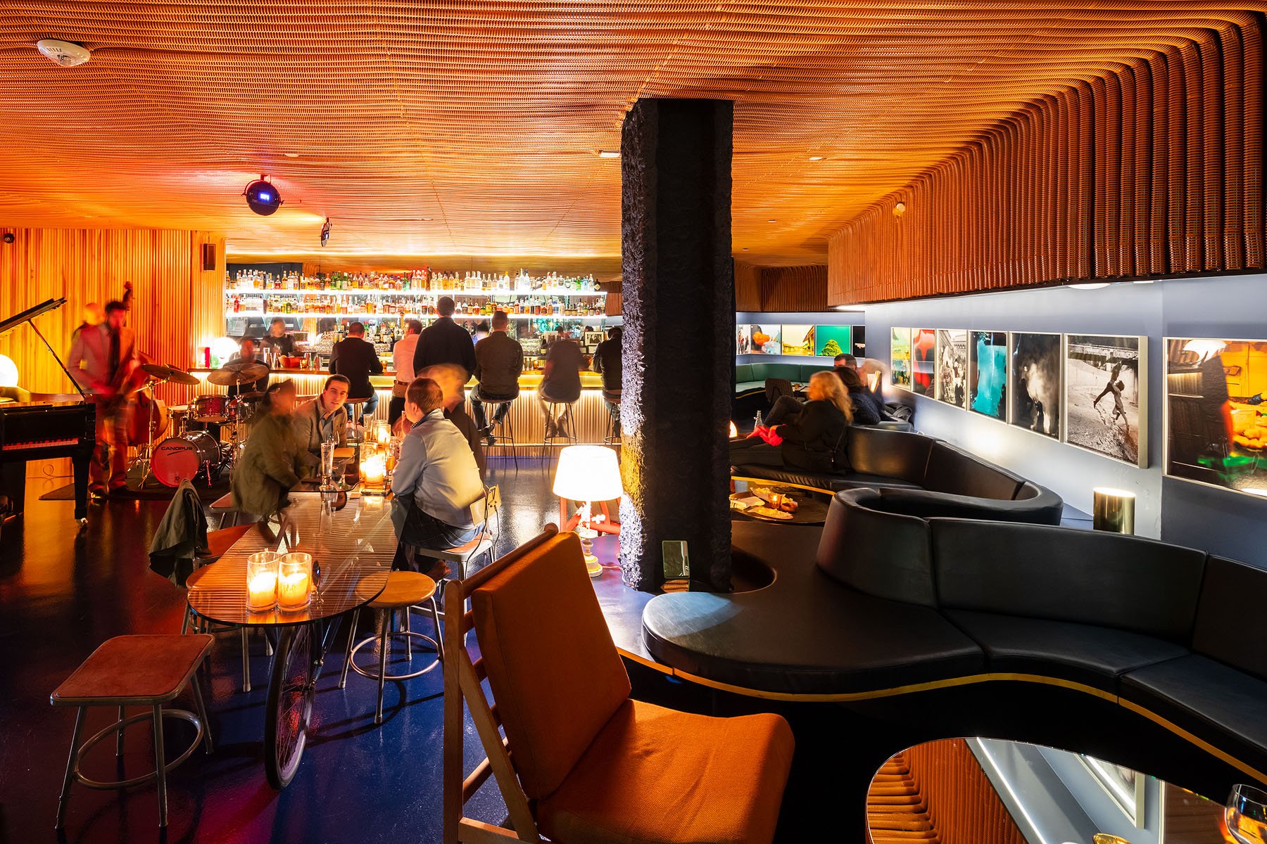 Sam First Bar.
Location: Los Angeles, California USA.
Year: 2018.
Role: Architect partner in selgascano.
Photography: Iwan Baan.