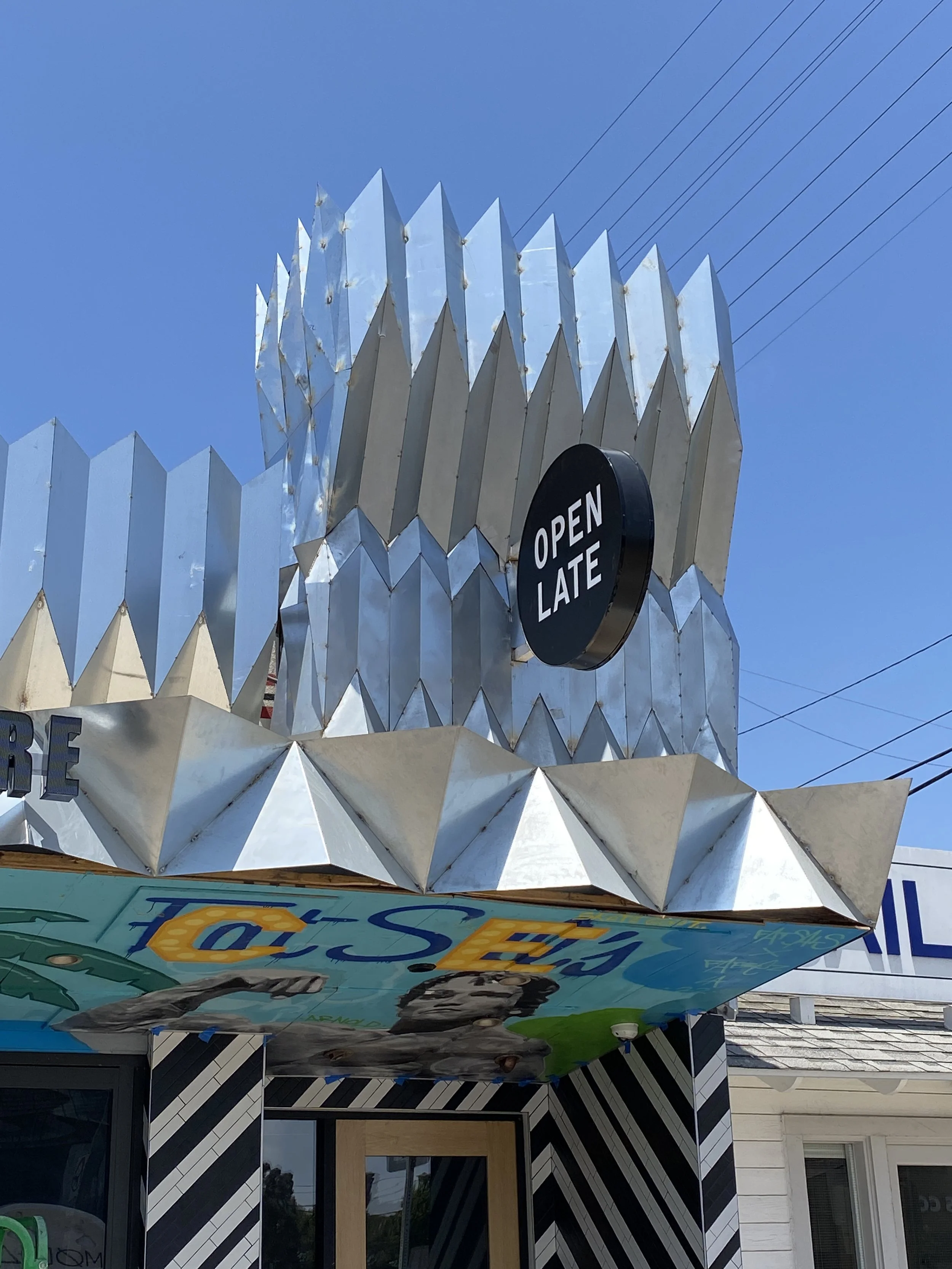 Fat Sal's Facade.
Location: Venice Beach. 
Year: 2023. 
Role: Architect. 
Photography: Tyler McMartin.