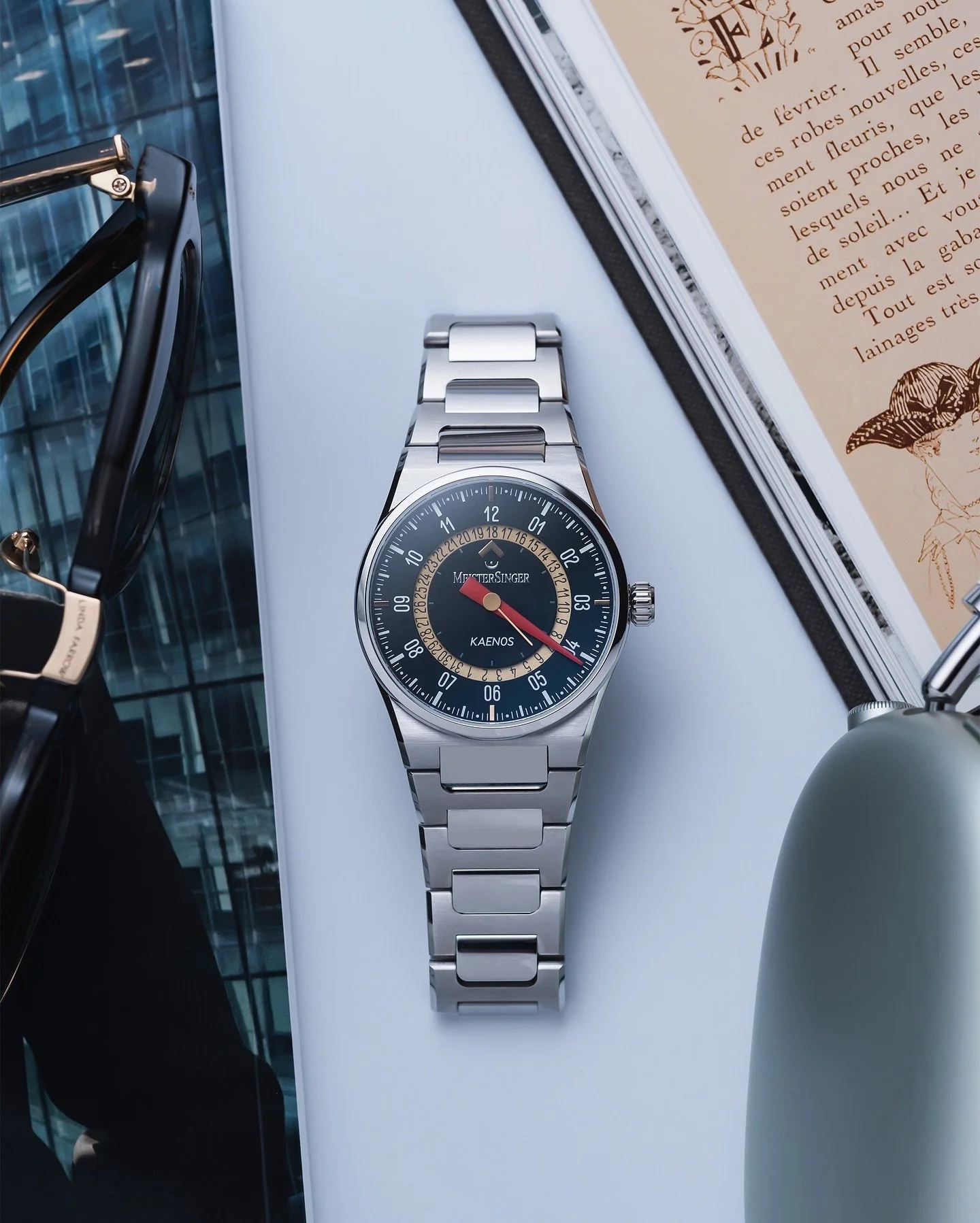 The @meistersinger_watches &times; Alain Silberstein is a masterwork of time and design, combining Bauhaus with strong design.  Restricted, expressive, and blatantly original.

#meistersinger #meistersingerwatches #alainsilberstein #editionwatch #uni