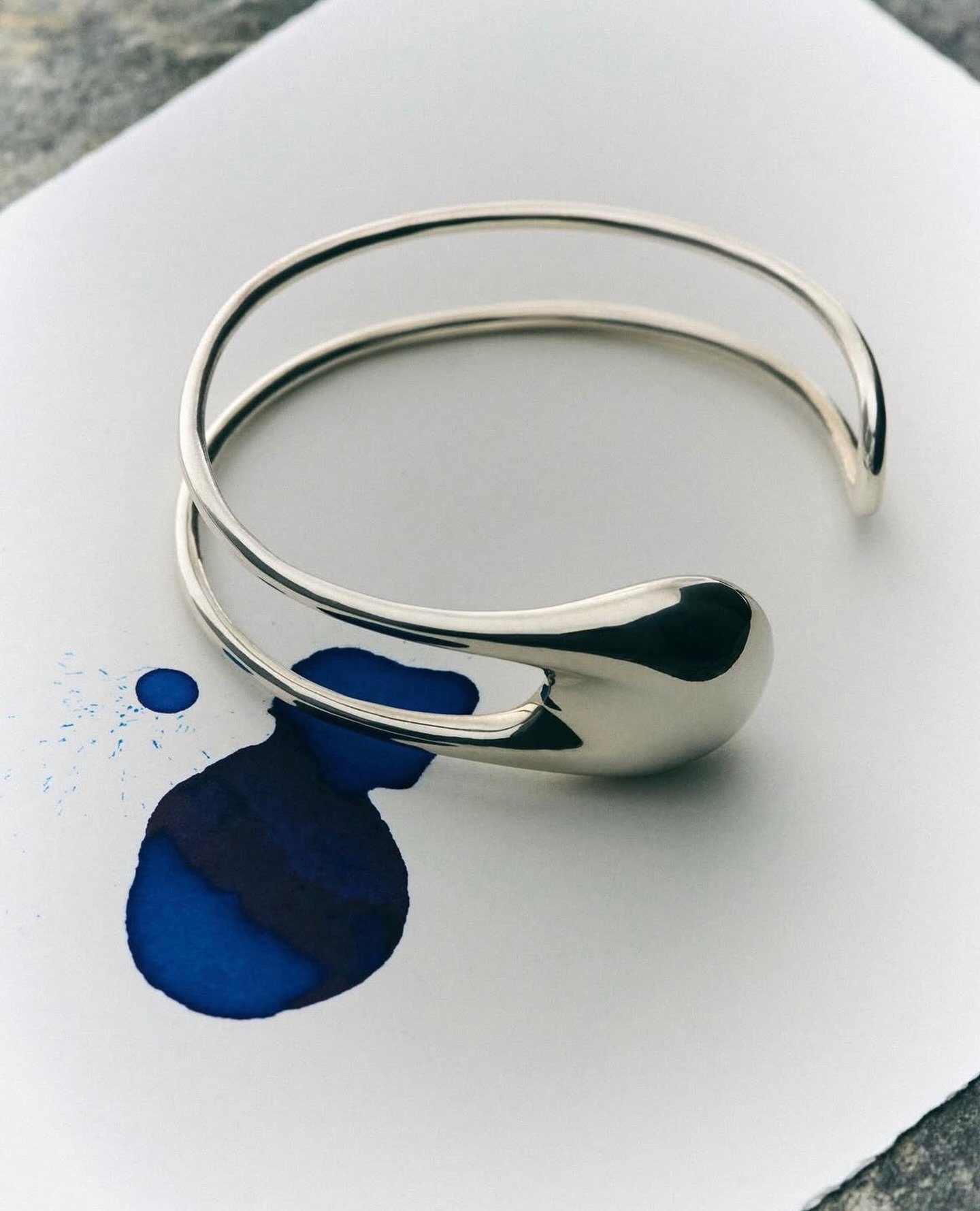 We&rsquo;re happy to share that @Kinraden is now represented in the U.K. &amp; Ireland by The Blue Company London. Looking forward to growing this journey together and bringing Kinraden&rsquo;s design and values to new spaces.

#Kinraden #TheBlueComp