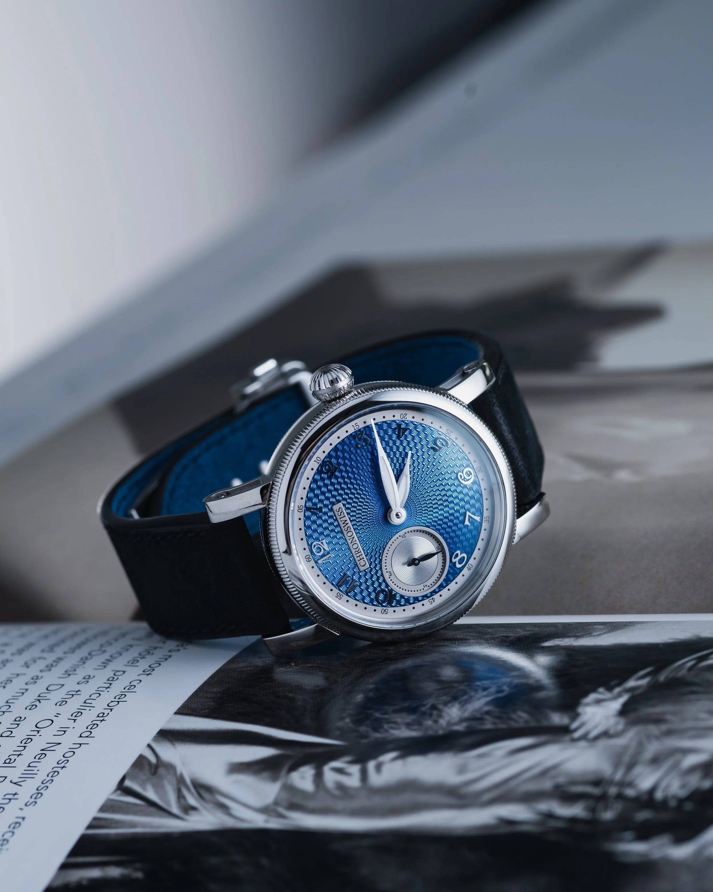 Discover the @chronoswiss_official Blue Orbit, where bold engineering meets fine craftsmanship. Its captivating blue guilloch&eacute; dial and innovative mechanical display reflect Chronoswiss&rsquo; signature precision and distinctive design.

#Chro