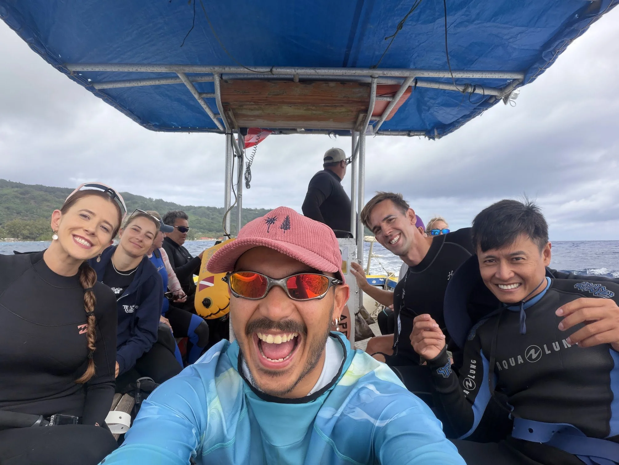 rurutu group pic