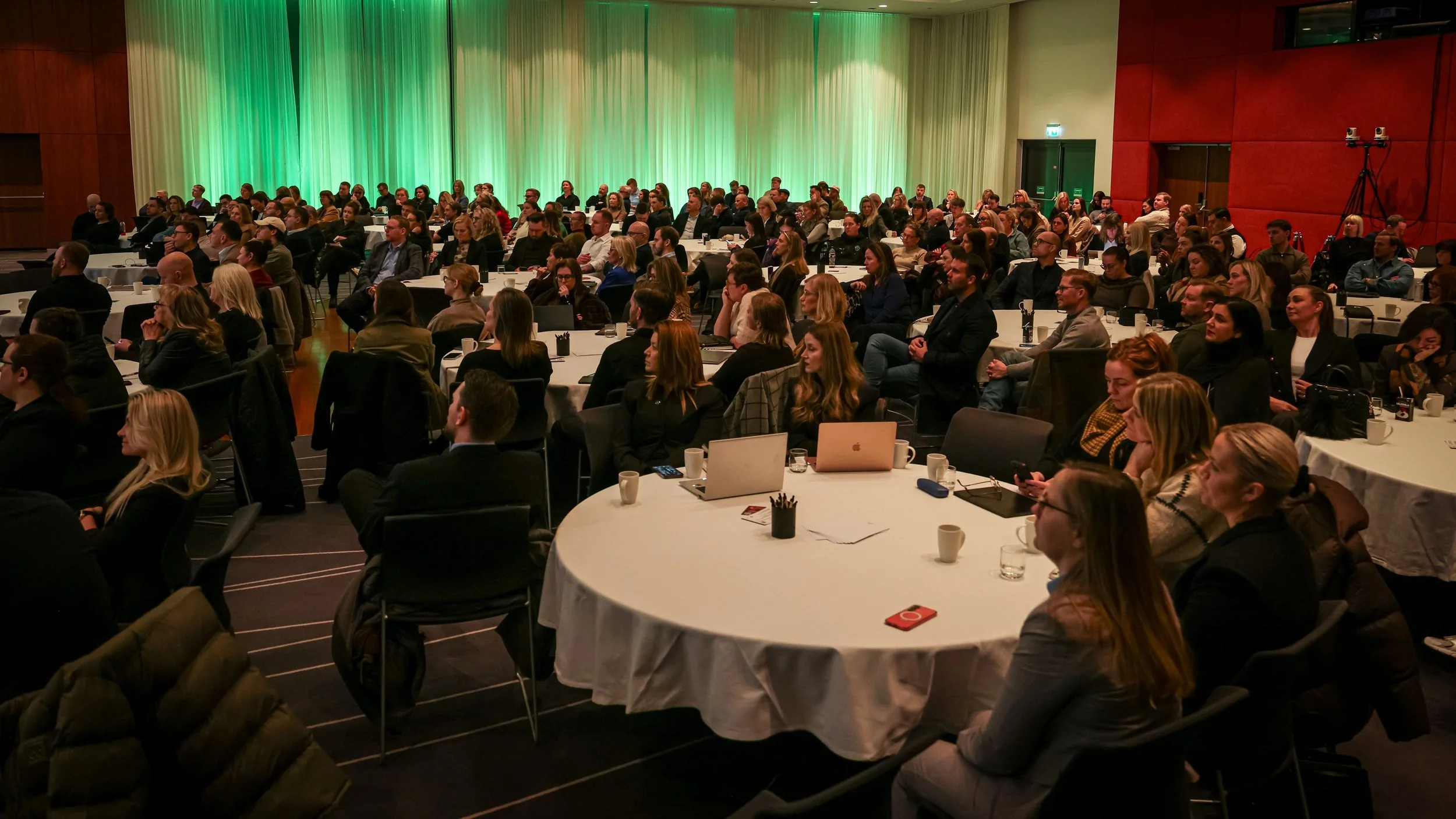 350 milljónir í aukna fagmennsku, nýja tækni og betri rekstur í ferðaþjónustu