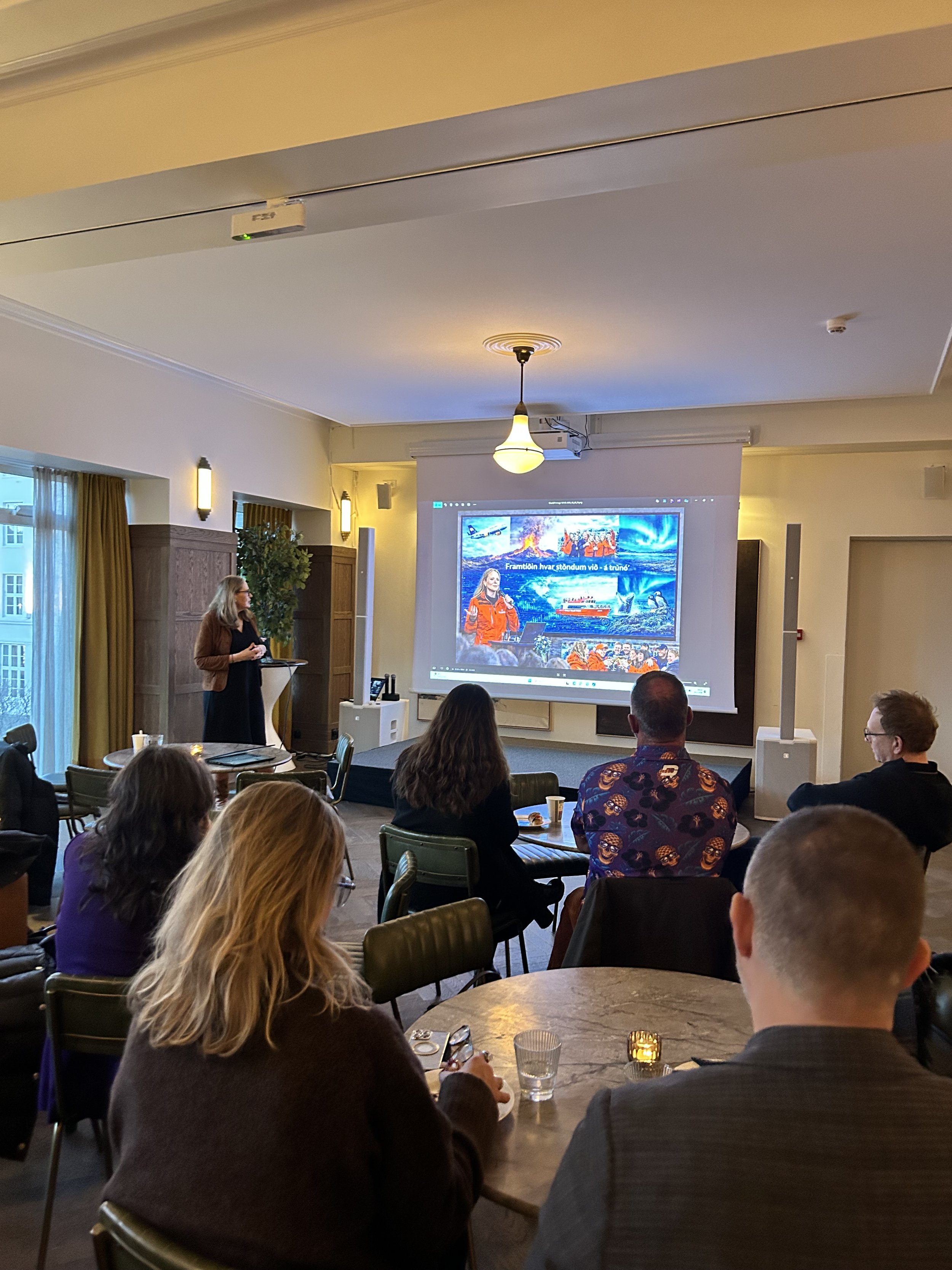 Gæða stefnumót við Klasafélaga