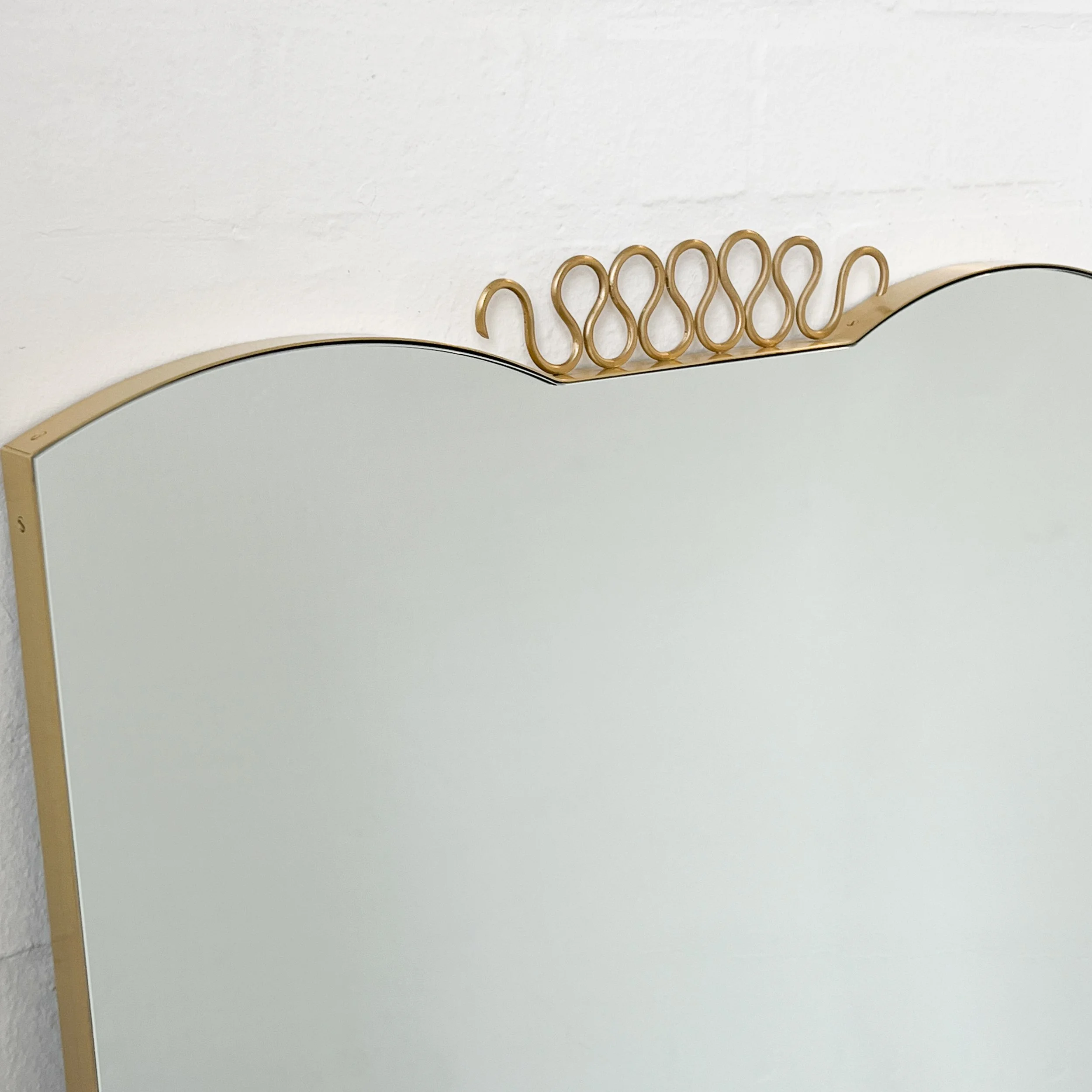 Alguacil_Perkoff_Vintage_1_Wall_Mirror_Brass_Frame-3.jpg
