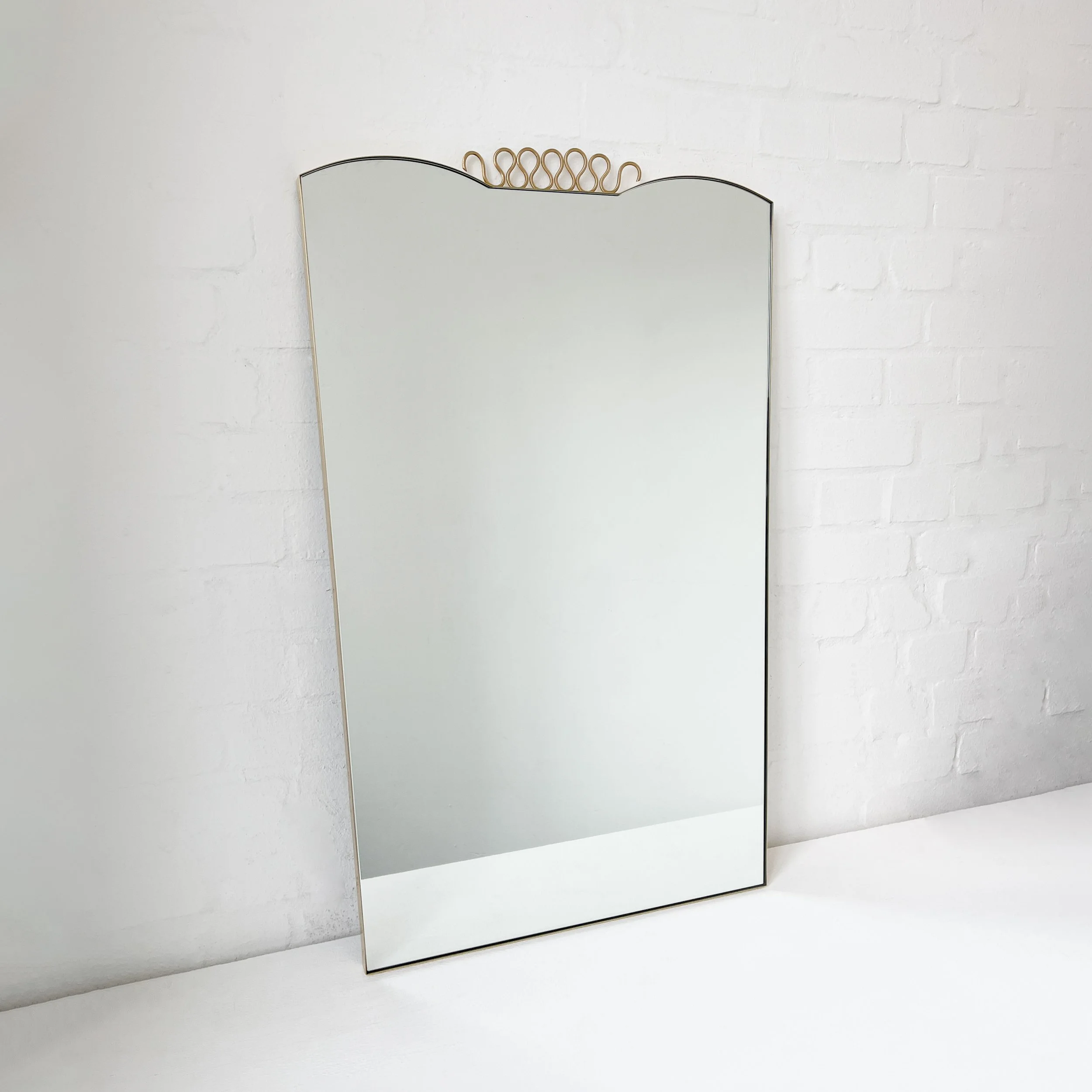 Alguacil_Perkoff_Vintage_1_Wall_Mirror_Brass_Frame-2.jpg