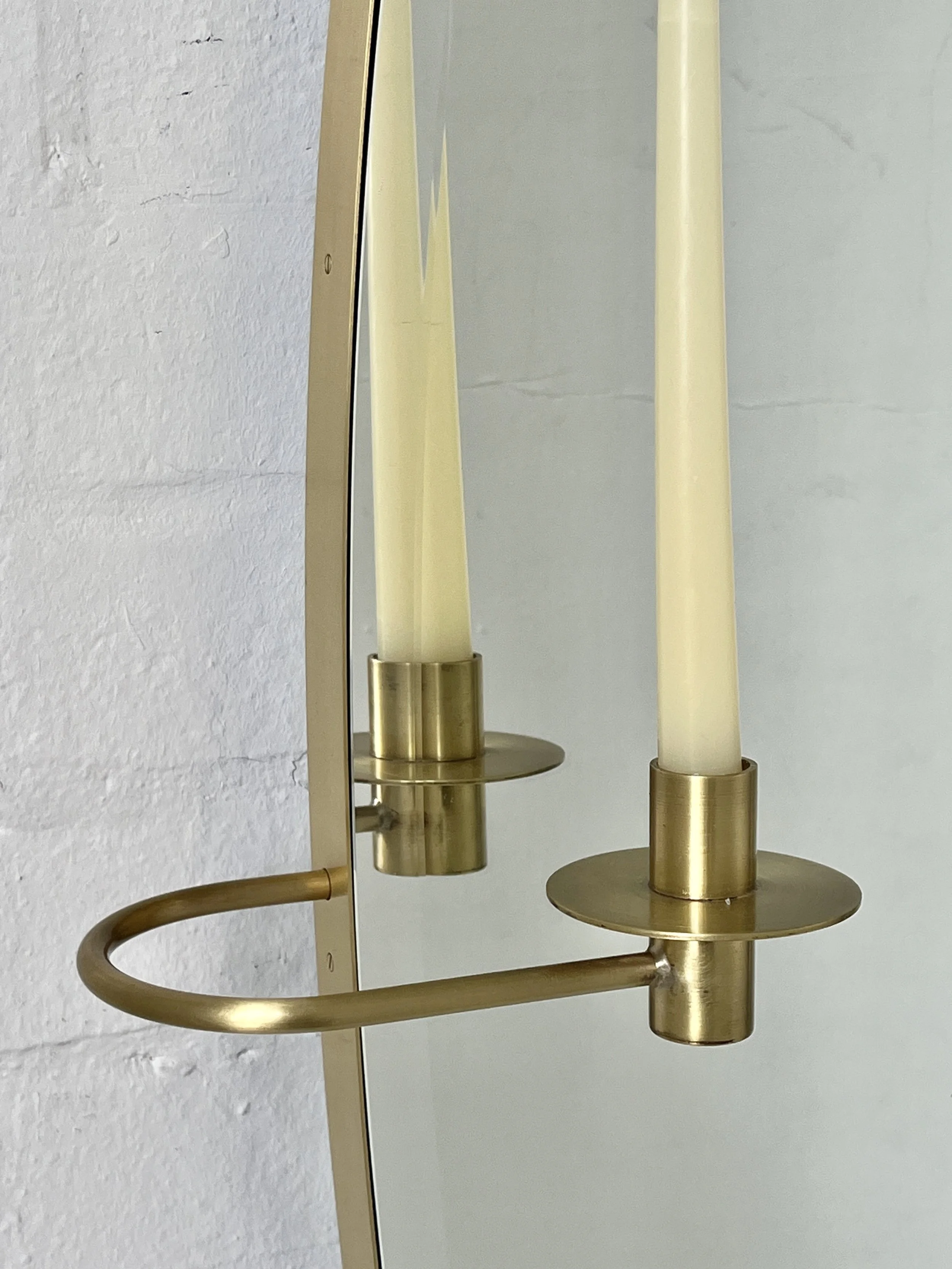 Integrated Mirror Details