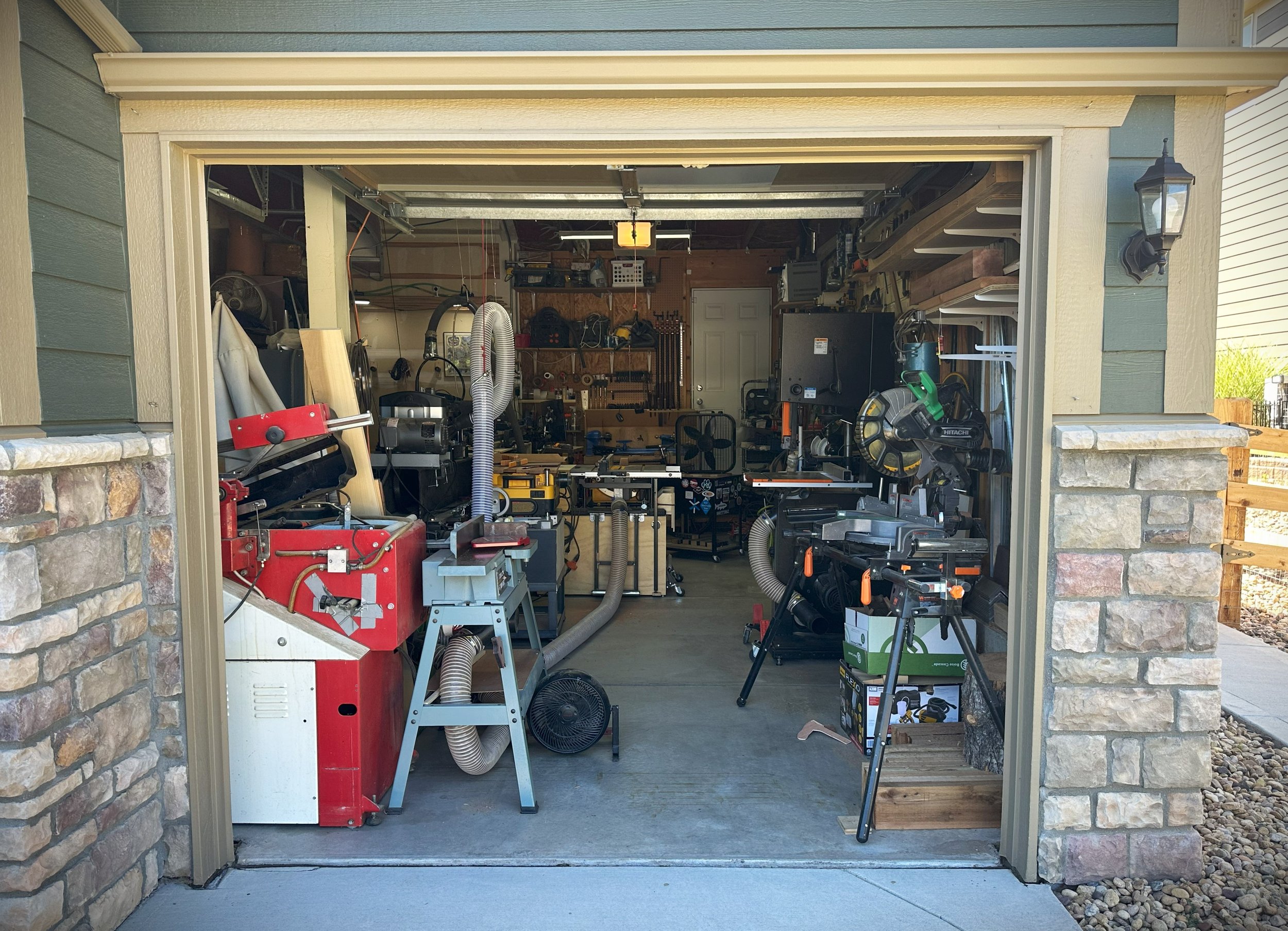 Garage_1.jpg