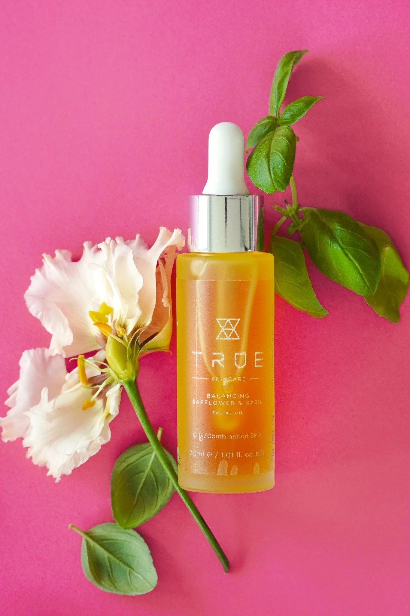 IF YOUR SKIN IS ALL OVER THE PLACE

Start here.

Our Balancing Safflower &amp; Basil Facial Oil helps settle oiliness, calm breakouts and bring skin back to a place that feels&hellip; normal again.

Light, simple, effective.
No overthinking required.