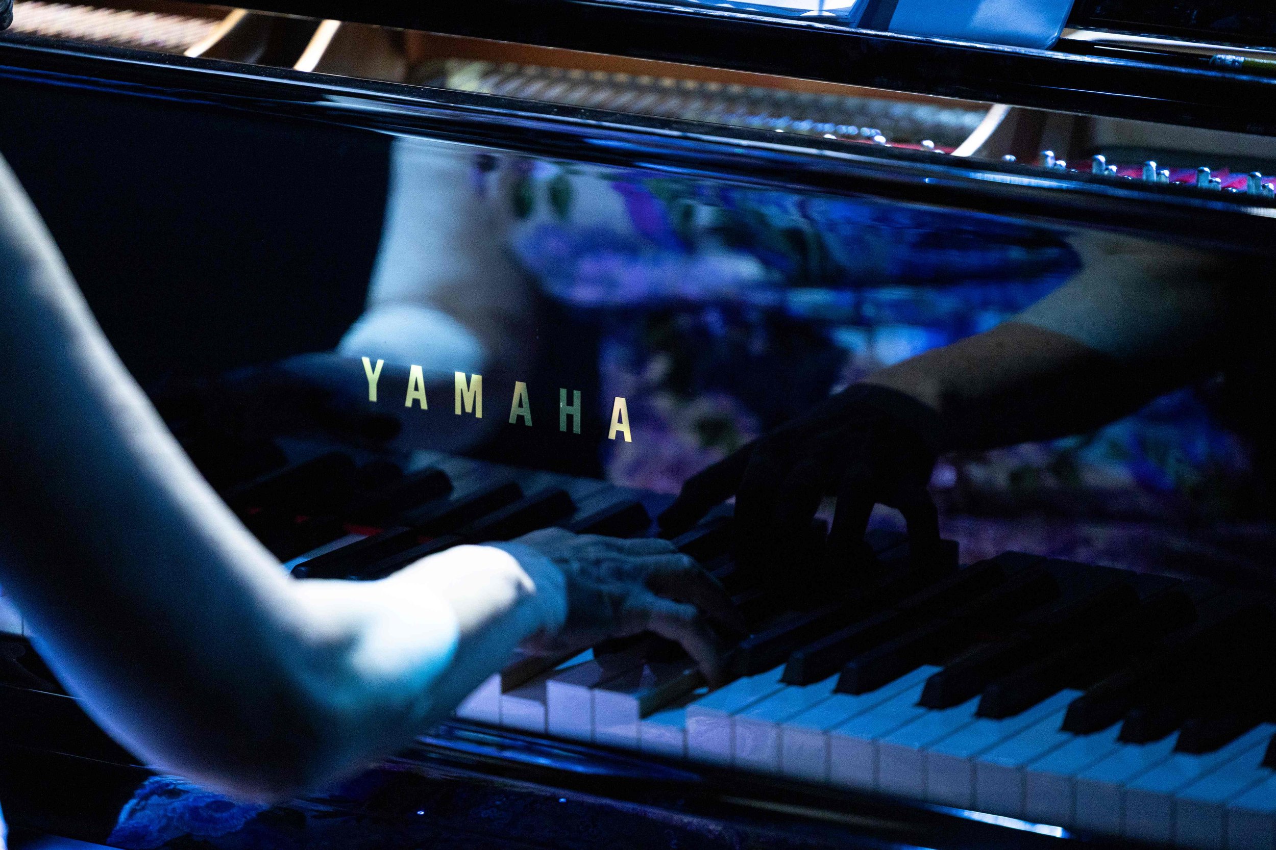 205-04-02 JA Eight by Eight-39.jpg