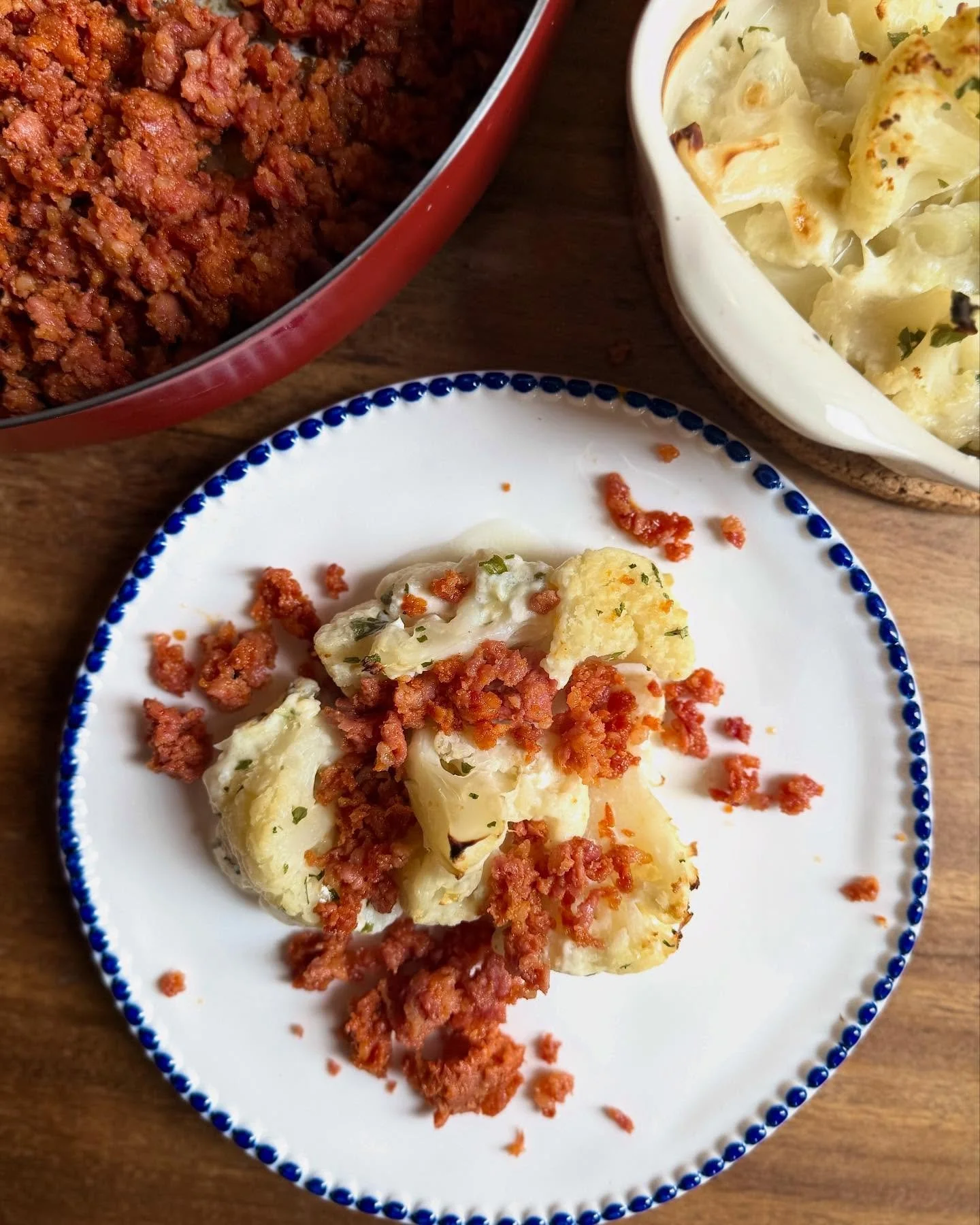 Blomk&aring;l + salsiccia = fantastisk kombination 🙌😛😋 

#blomk&aring;l #salsiccia #grat&auml;ng