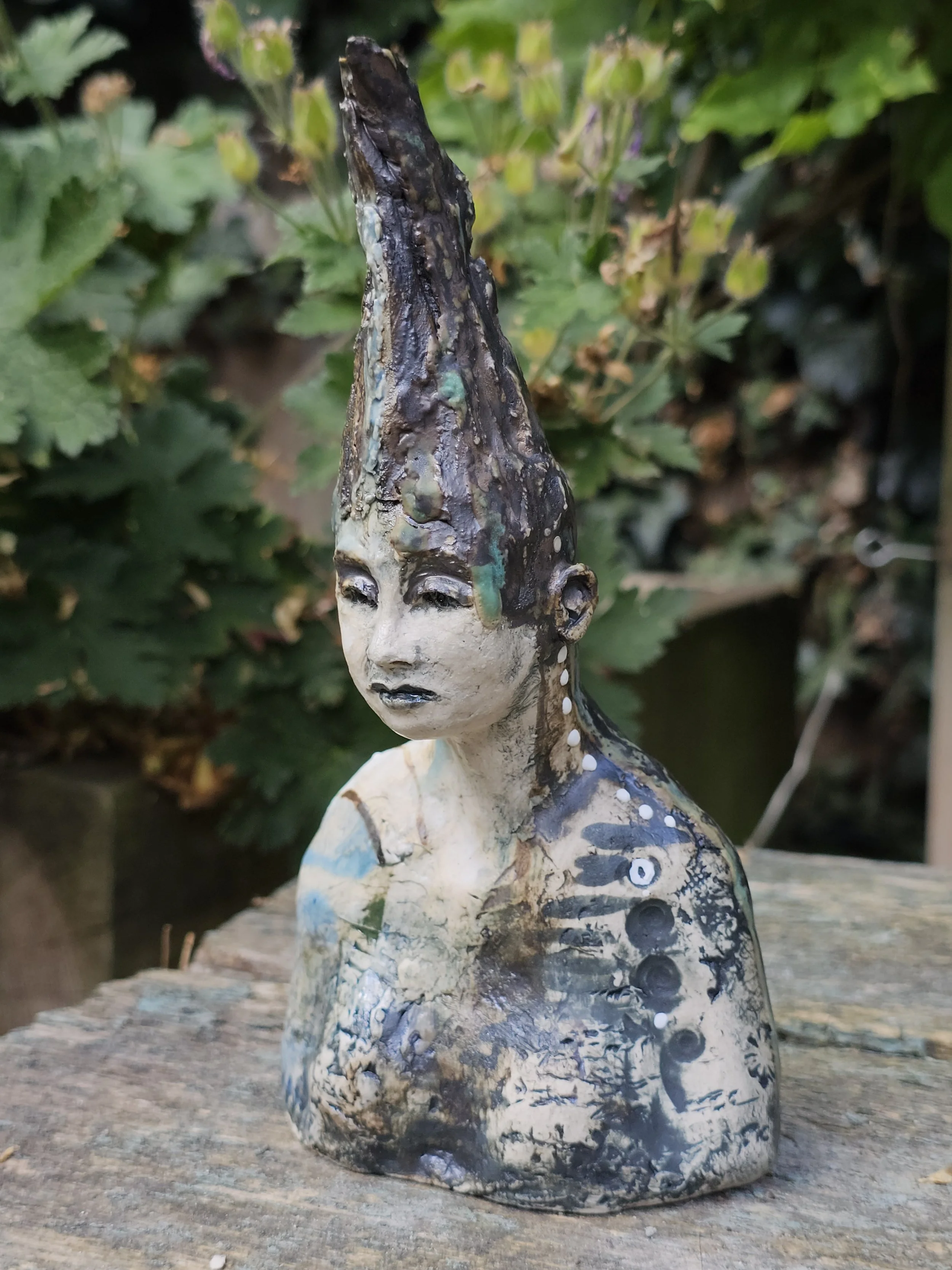 Robyn Puca - SOLD THANK YOU
mall stoneware and wild clay sculpture