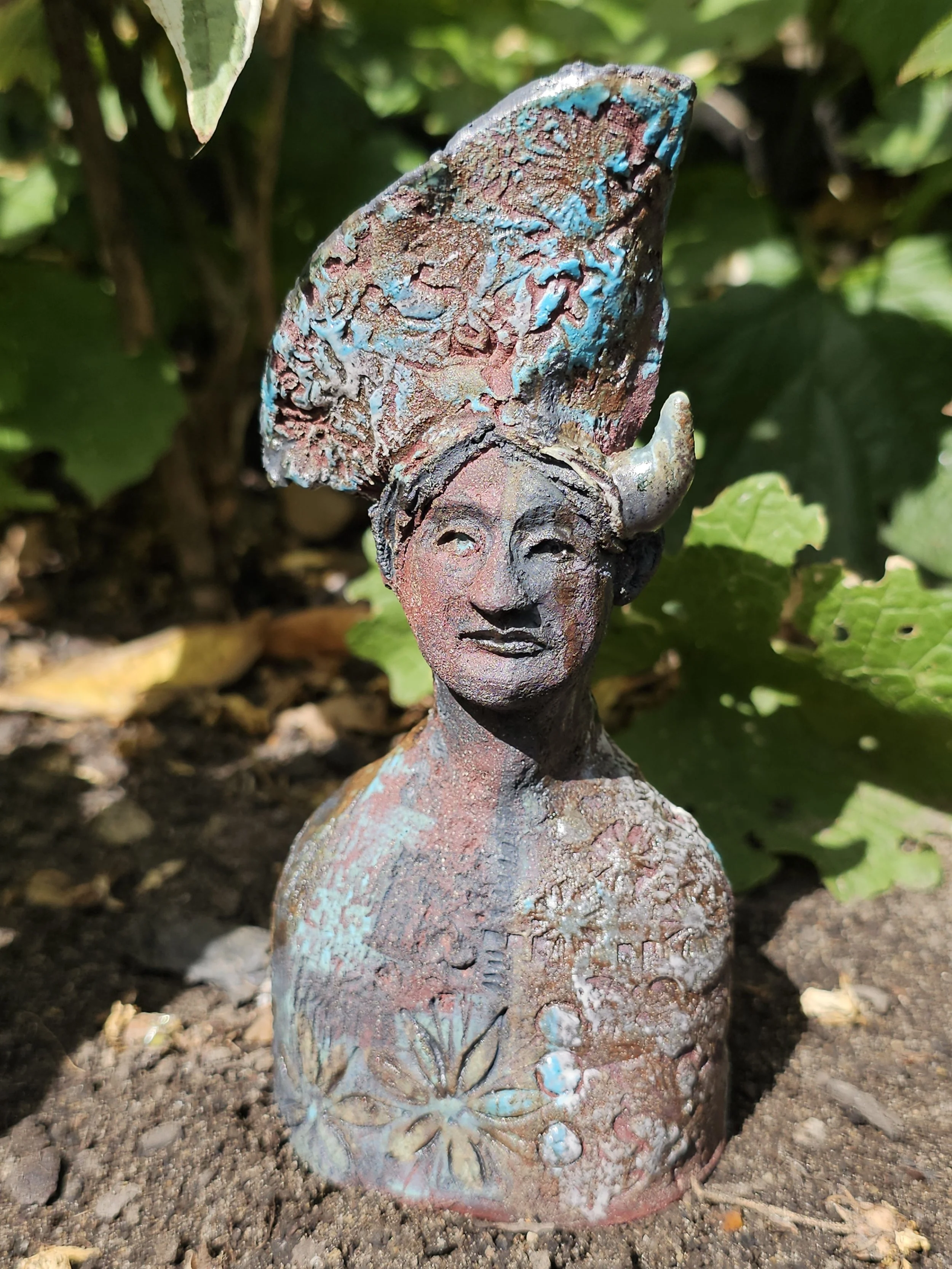 SOLD, thank you
More pieces in this set will be available in August
Pause (make mine miniature) red stoneware and wild clay small sculpture
