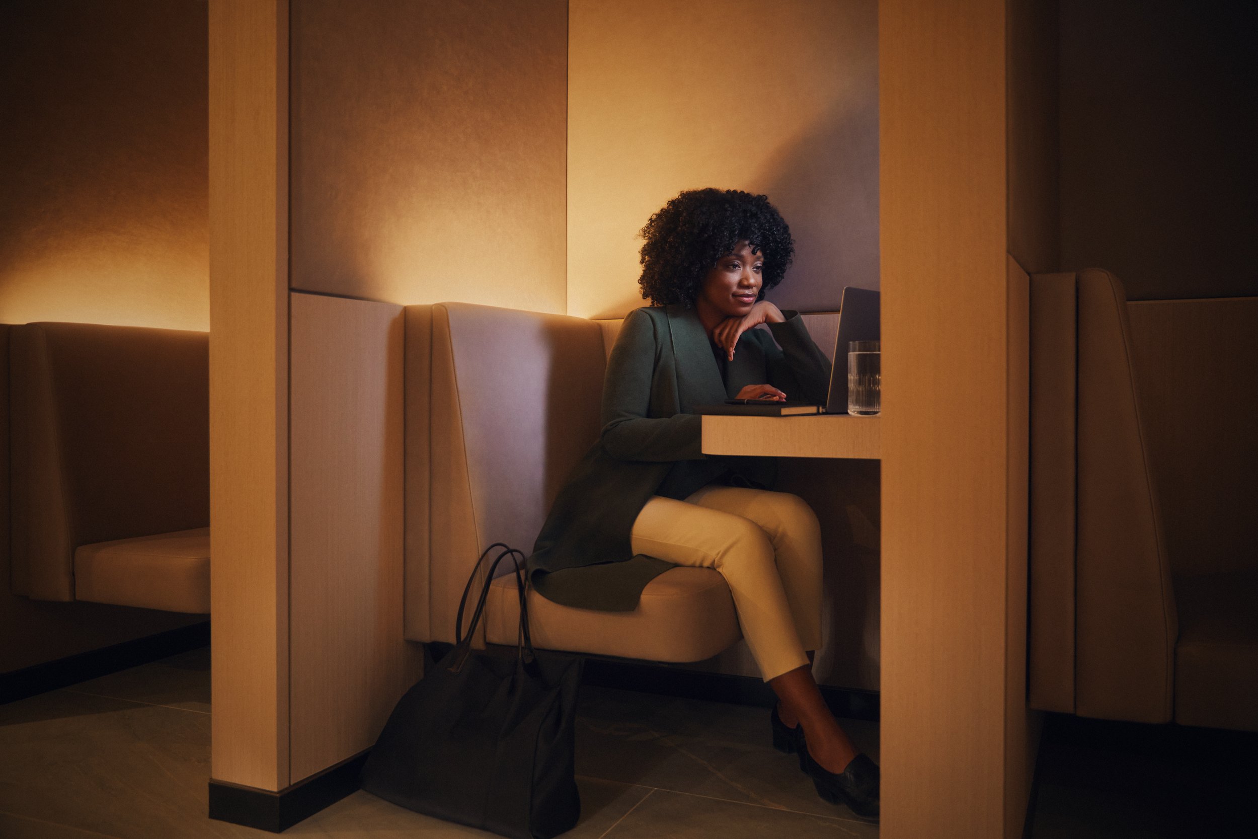 BA_JFK_ChelseaLounge_02_031_v2_LR.jpg