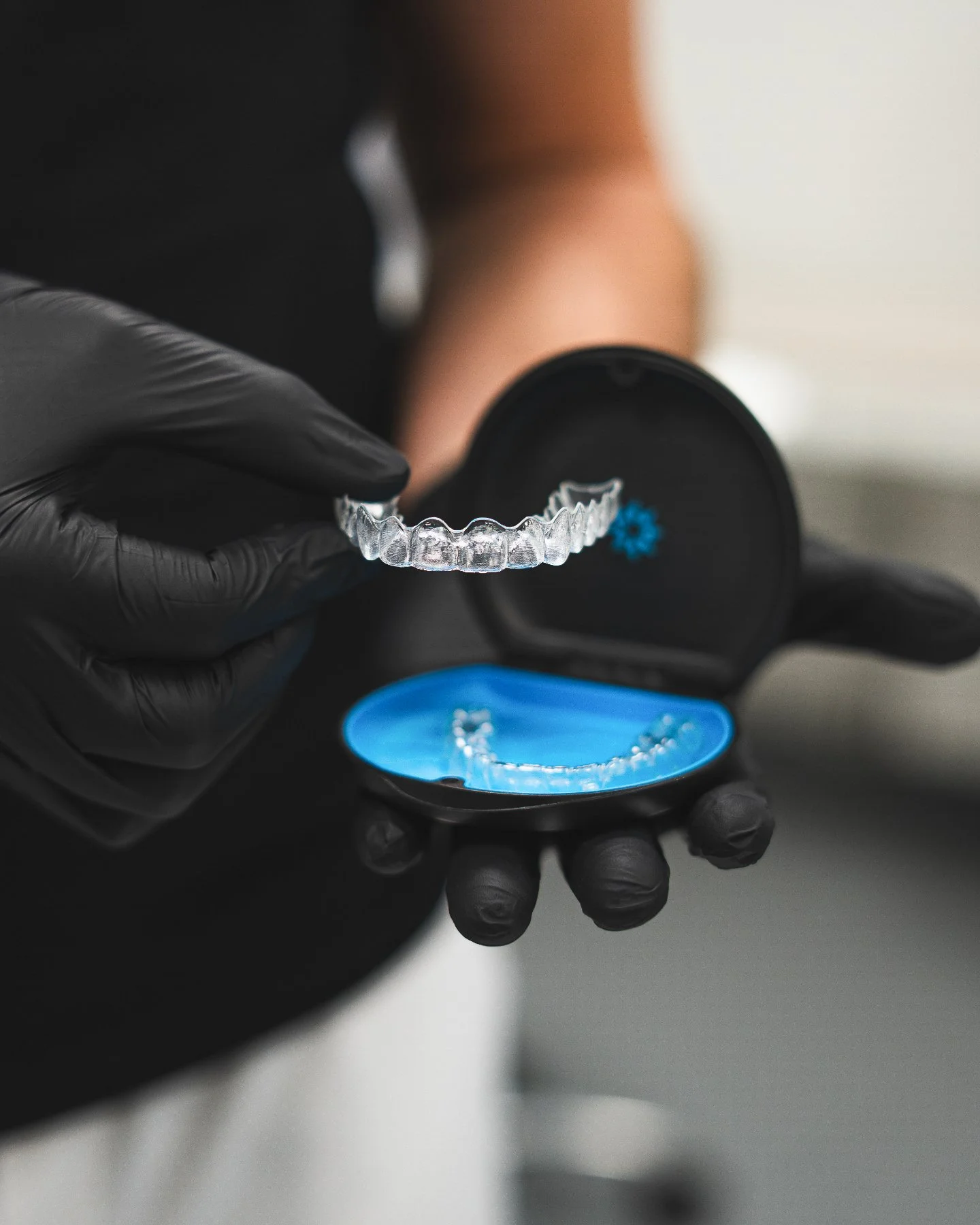 S&aring; ser Invisalign skenor ut✨

Tunna, genomskinliga skenor som knappt syns n&auml;r du har dem p&aring; dig🤍

Boka din tid genom l&auml;nken i bio eller ring oss p&aring; 08-883466.
Samaritv&auml;gen 12, Tumba📍
.
.
.
#tandl&auml;kare #tandv&ar