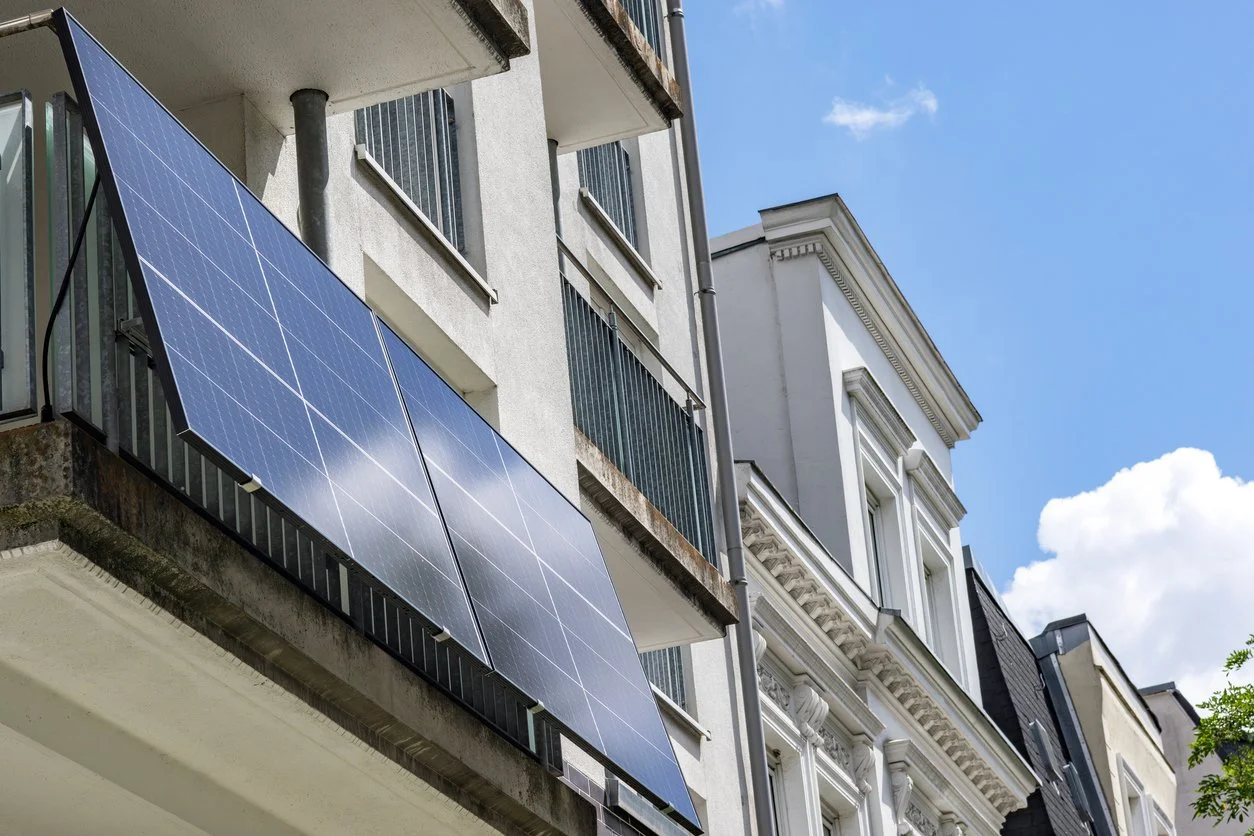 Plug‑in solar panels approved in the UK, what it means for households