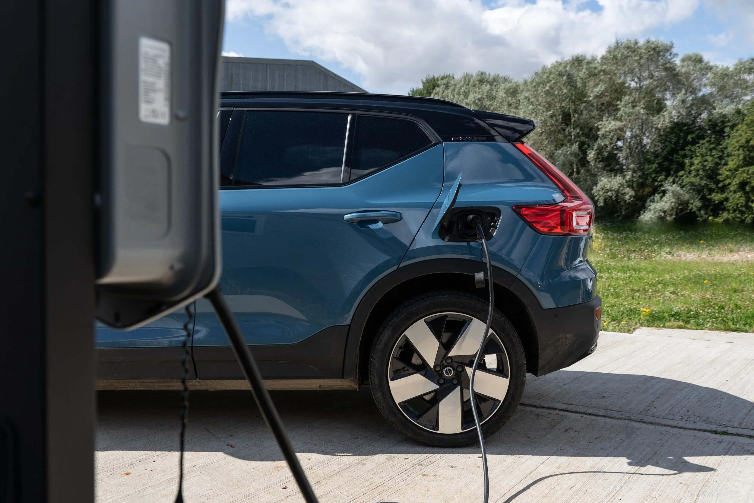 By charging your EV with solar energy, you ensure that your vehicle is powered entirely by renewable resources, further reducing your carbon footprint and helping combat climate change.