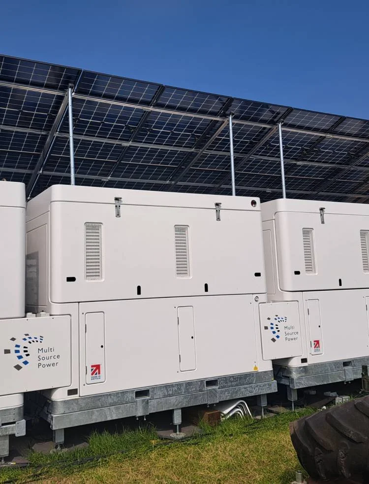 commercial battery storage providing clean energy back to the grid