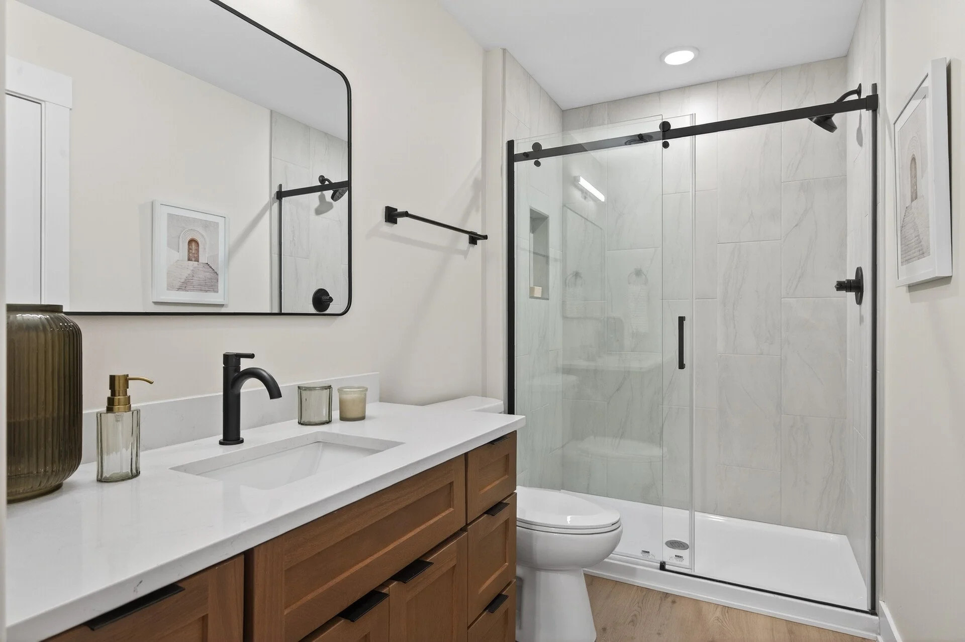 31_2501_Jansen_Ave31_mls.jpg