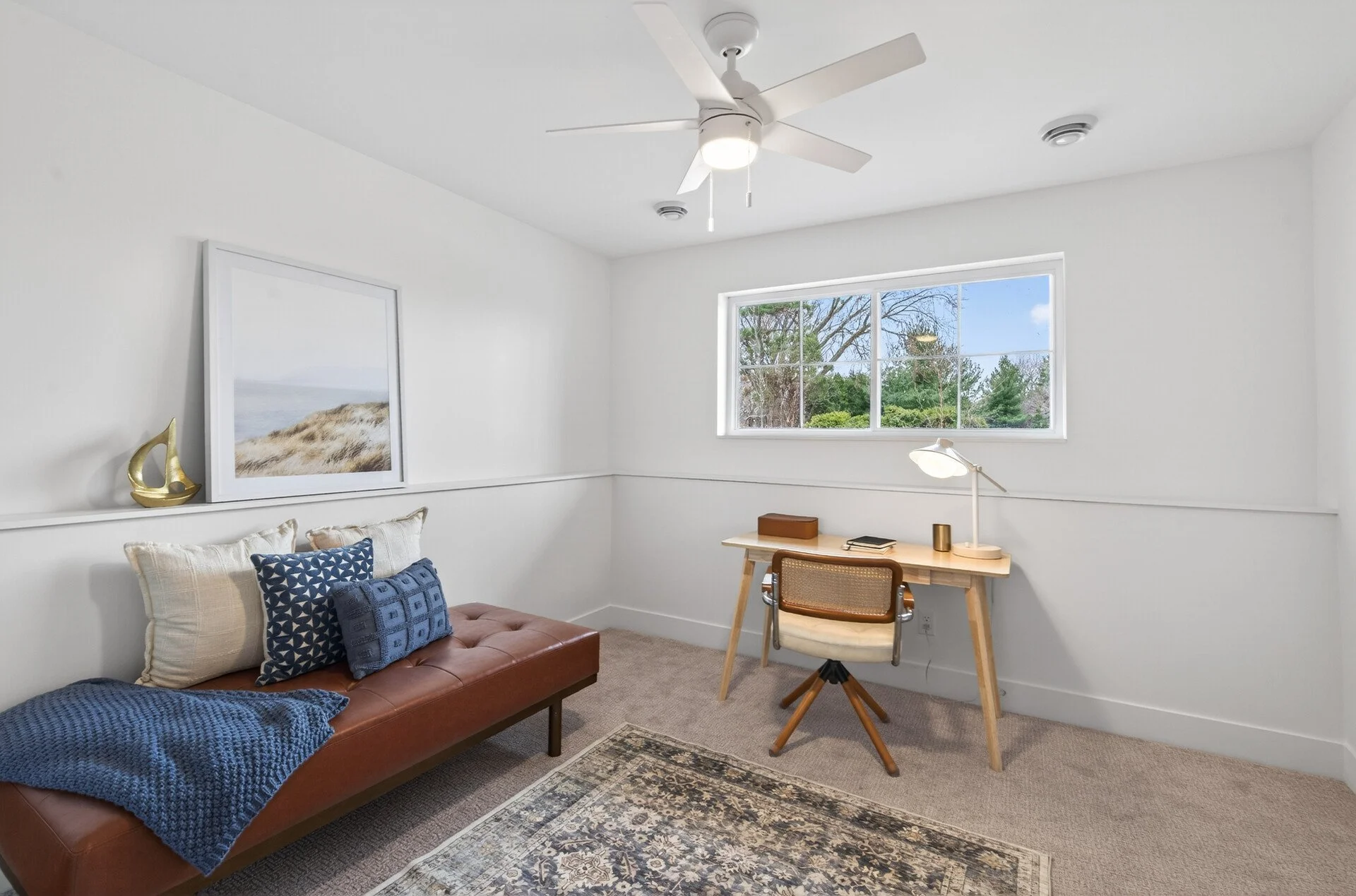 37_2501_Jansen_Ave37_mls.jpg