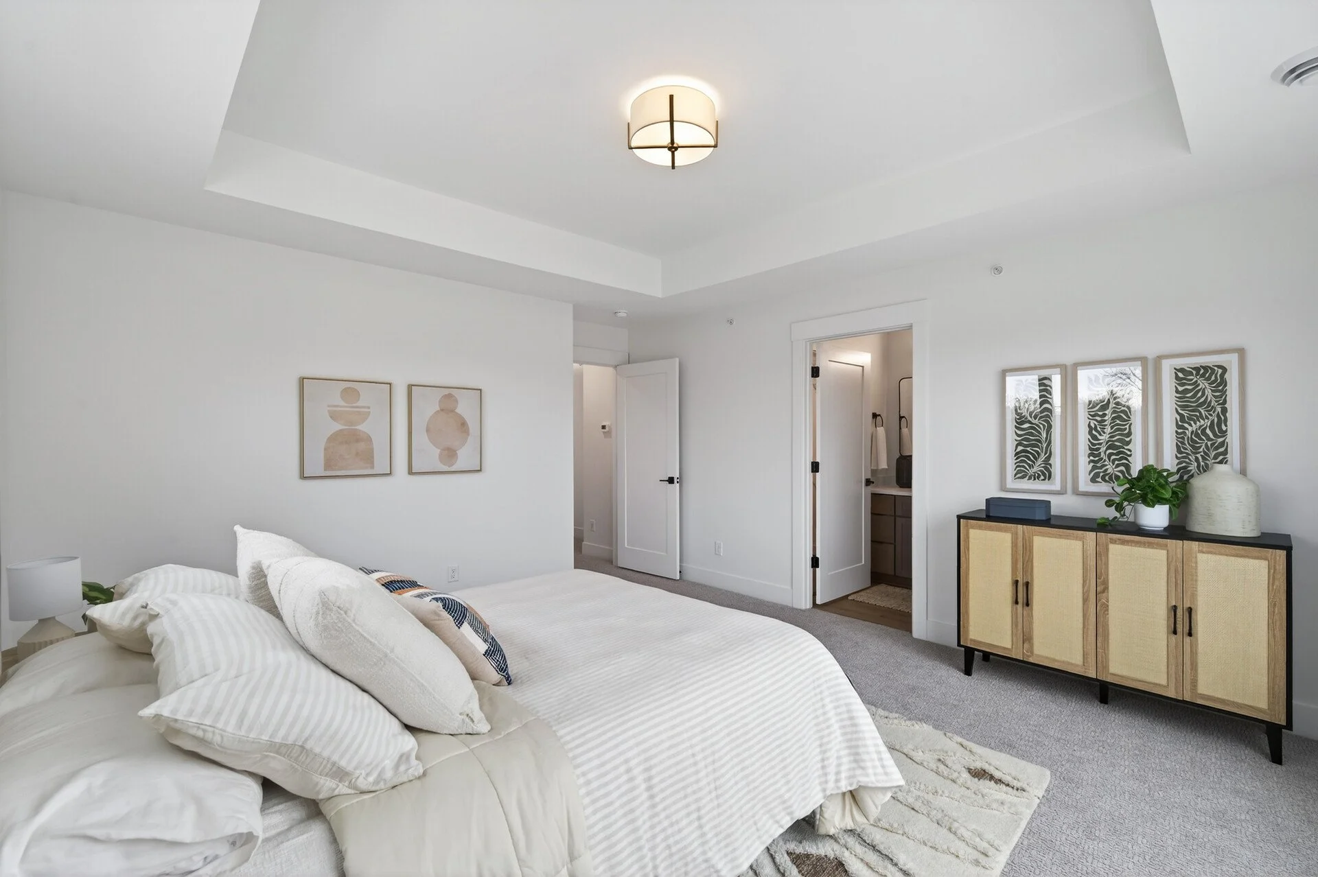 25_2501_Jansen_Ave25_mls.jpg