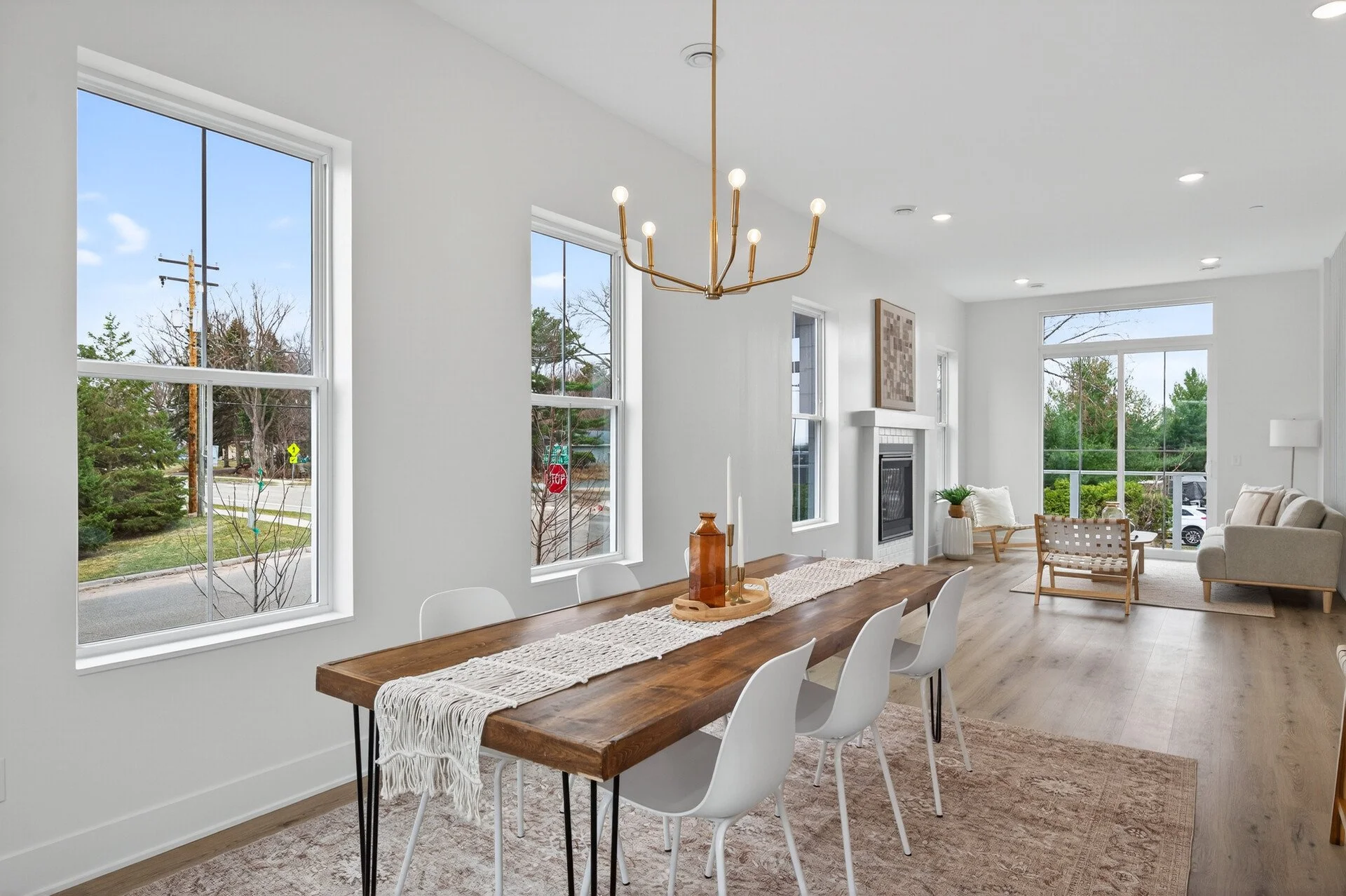 13_2501_Jansen_Ave13_mls.jpg