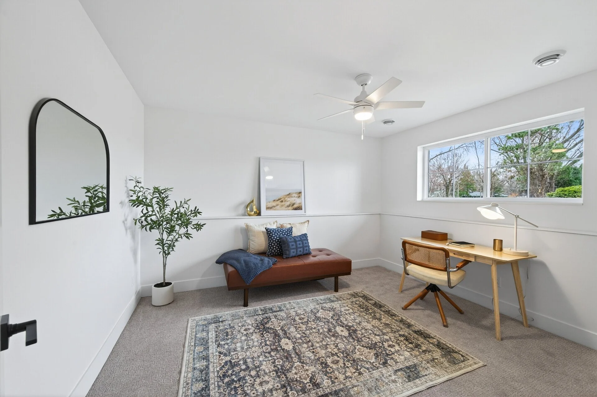 35_2501_Jansen_Ave35_mls.jpg