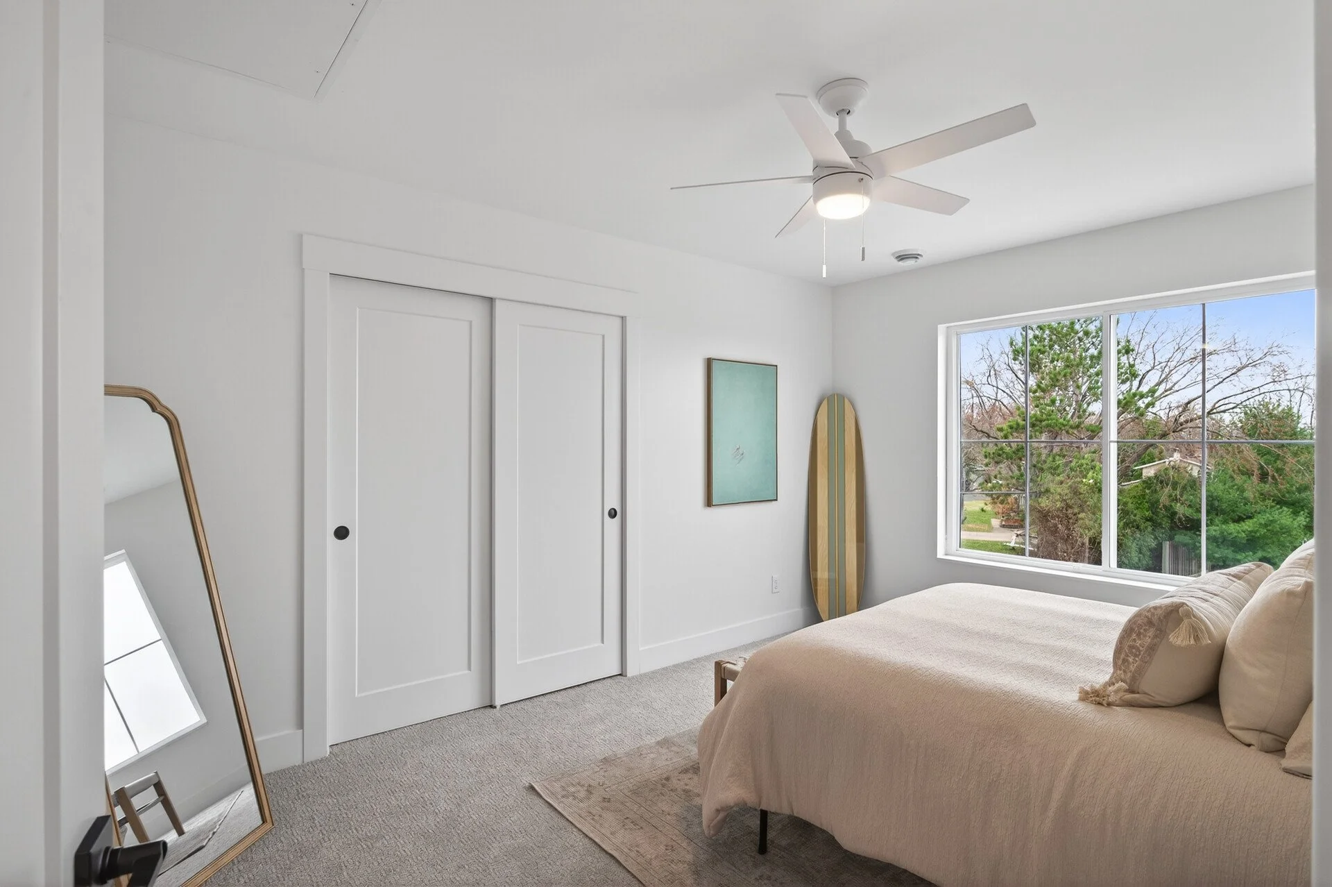 32_2501_Jansen_Ave32_mls.jpg