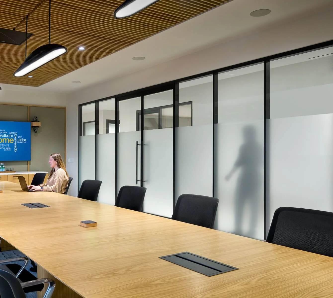 Centerview_Partners_Refine_Double-Glazed_Unitized_Black_Painted_2.jpeg