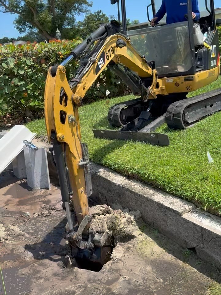 New seawall underway on Lake Conway! Wondering why seawalls are so important? We got answers: 

1. Erosion Protection 🌊🧱

Coastlines are vulnerable to erosion from storms, tides, and boat wakes. A seawall acts as a durable barrier, protecting your 