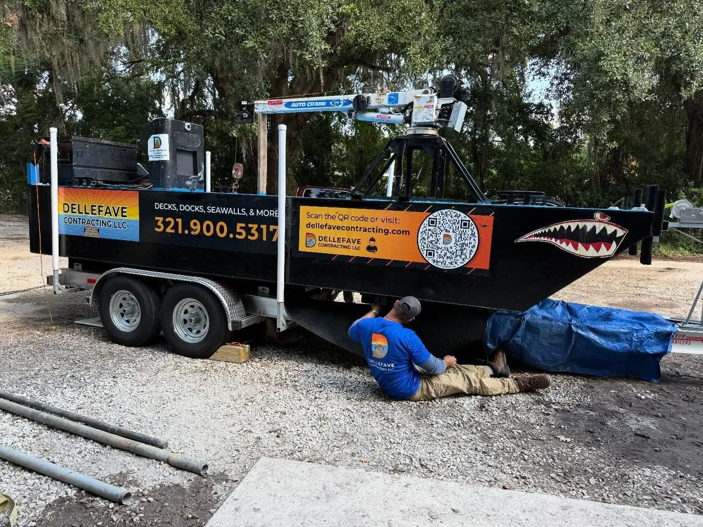 Always work to be done at the shop 🛠️ Check out some new black paint on the barge to keep it looking nice and new!