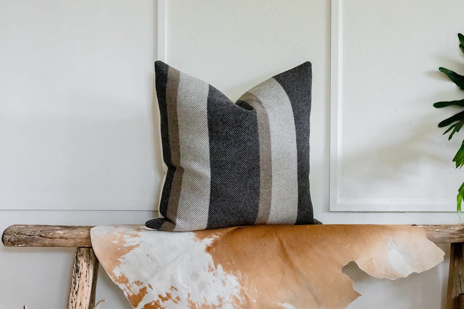 https://i.etsystatic.com/7192141/r/il/2506ab/6217061566/il_fullxfull.6217061566_29mh.jpg