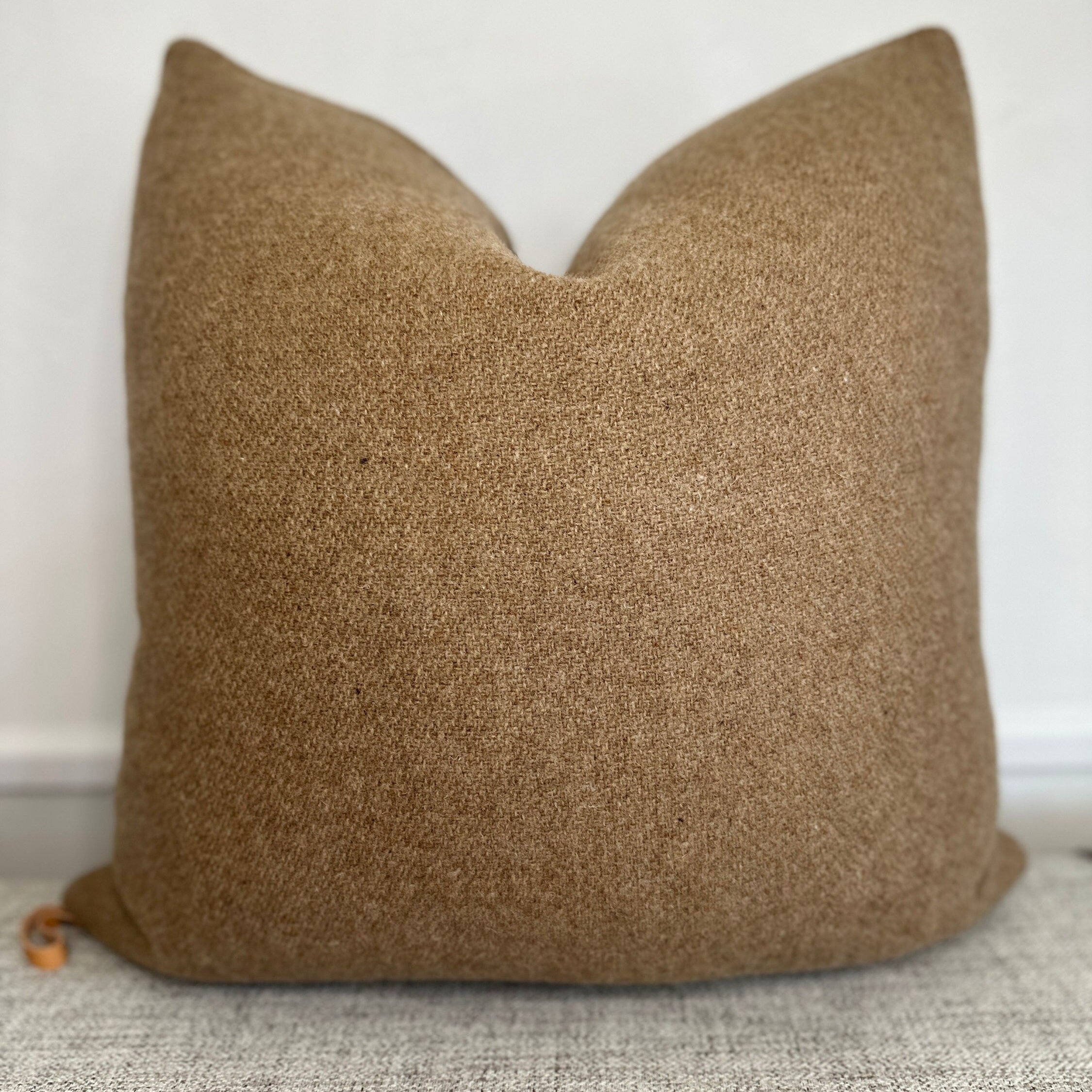 https://i.etsystatic.com/7192141/r/il/d3706f/5876329028/il_fullxfull.5876329028_gvsm.jpg