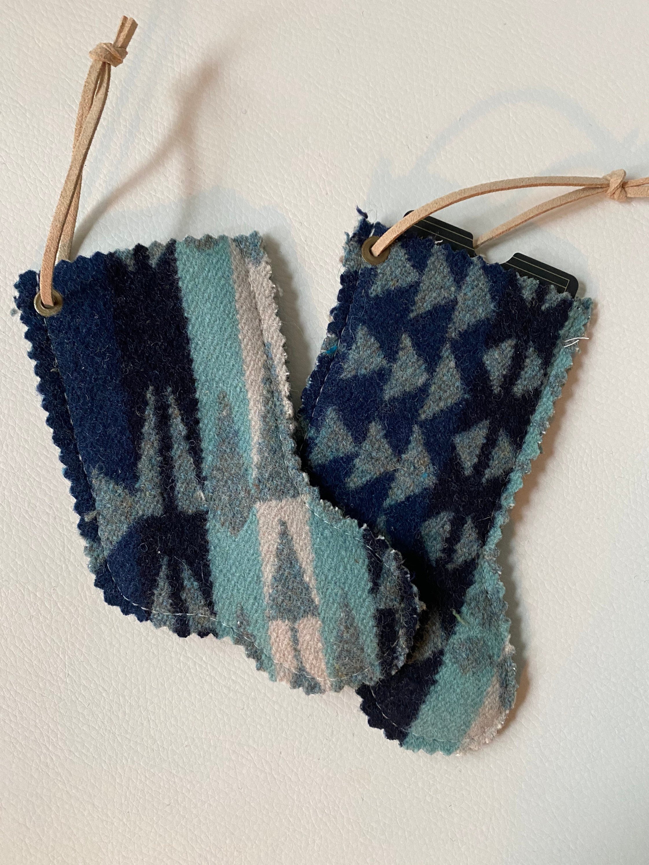 https://i.etsystatic.com/7192141/r/il/cbda20/2650778040/il_fullxfull.2650778040_muuy.jpg
