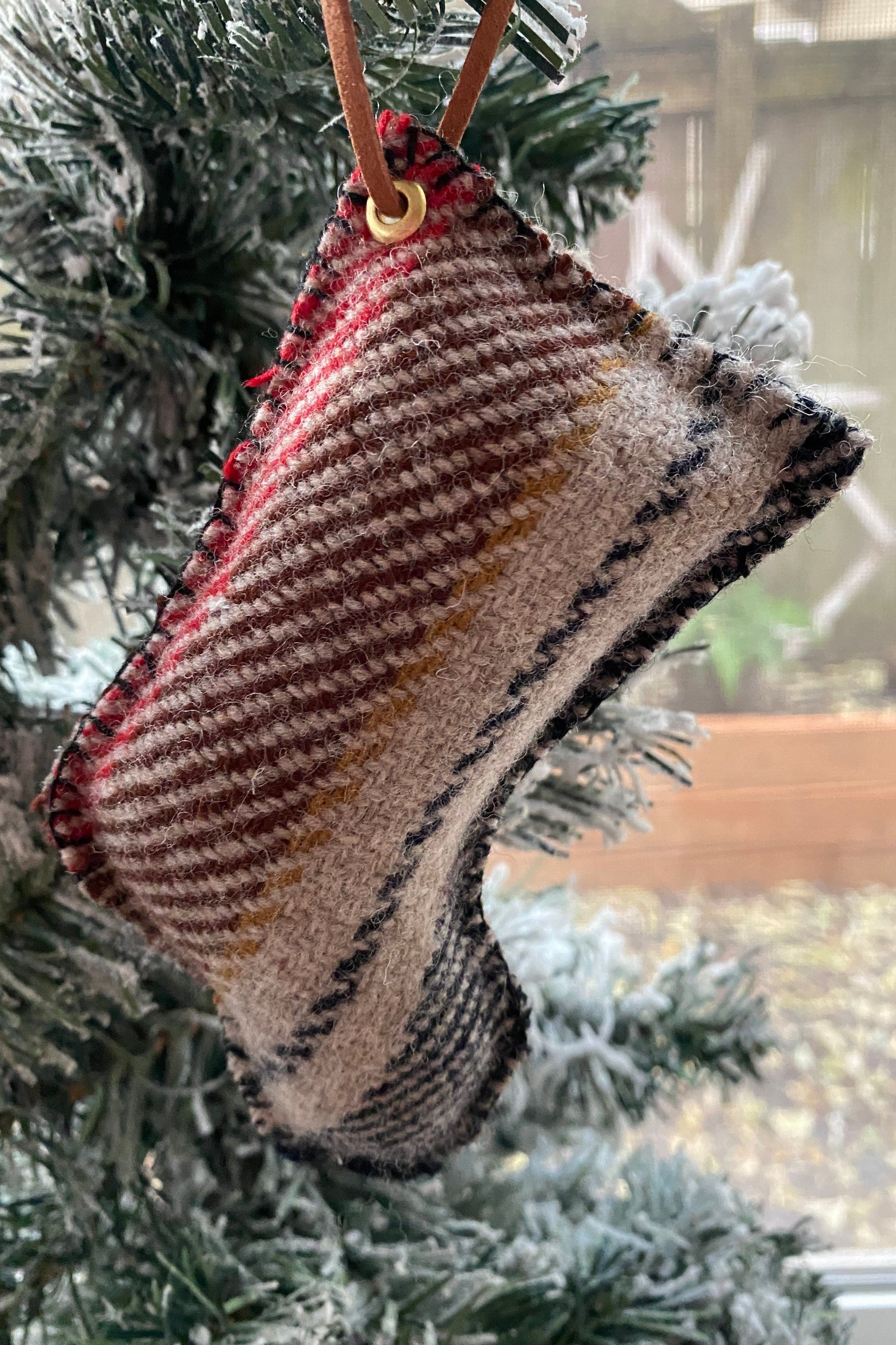 https://i.etsystatic.com/7192141/r/il/2c9367/2648376806/il_fullxfull.2648376806_fvj2.jpg