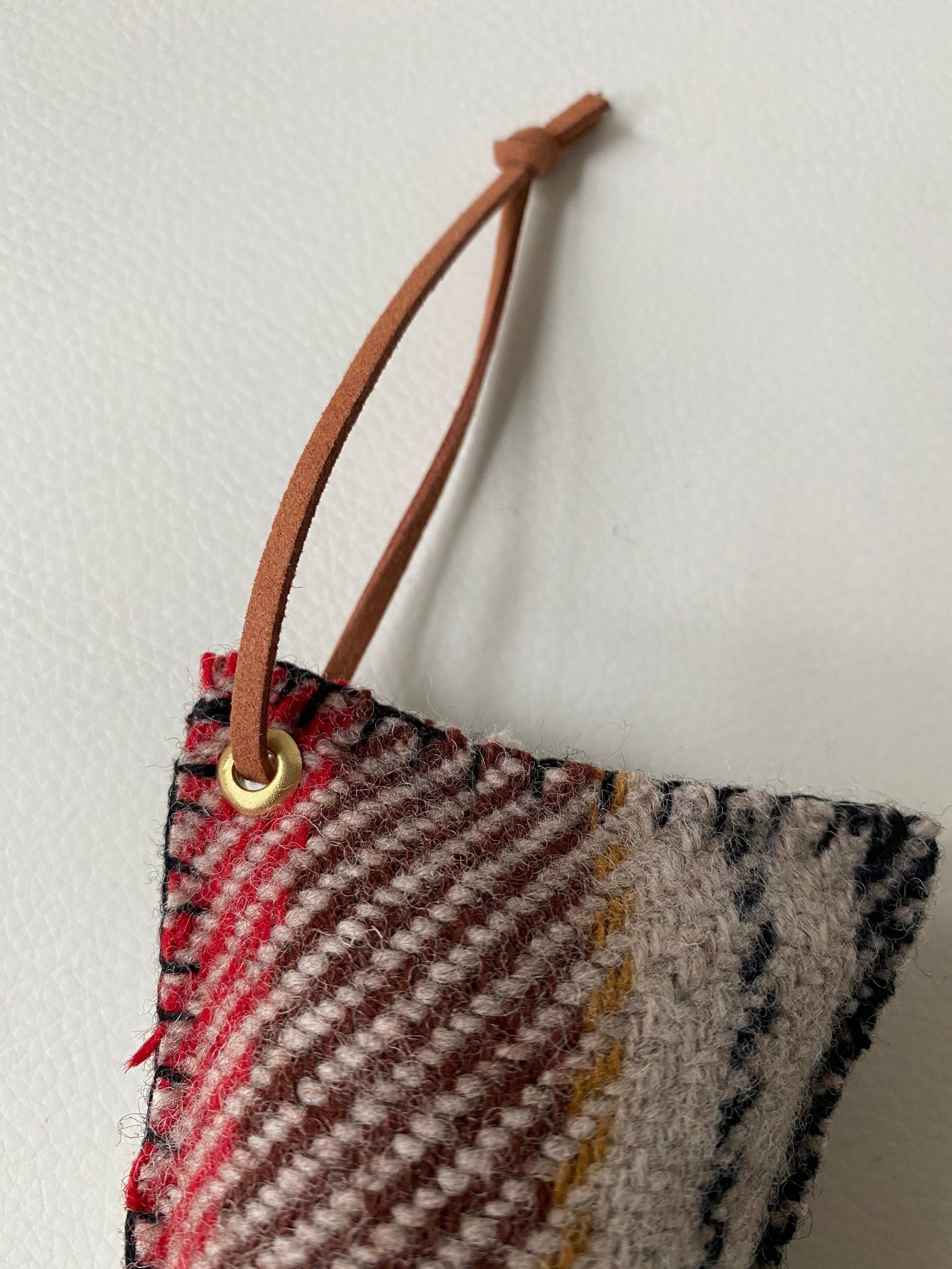 https://i.etsystatic.com/7192141/r/il/bdfa89/2696041211/il_fullxfull.2696041211_s6t0.jpg