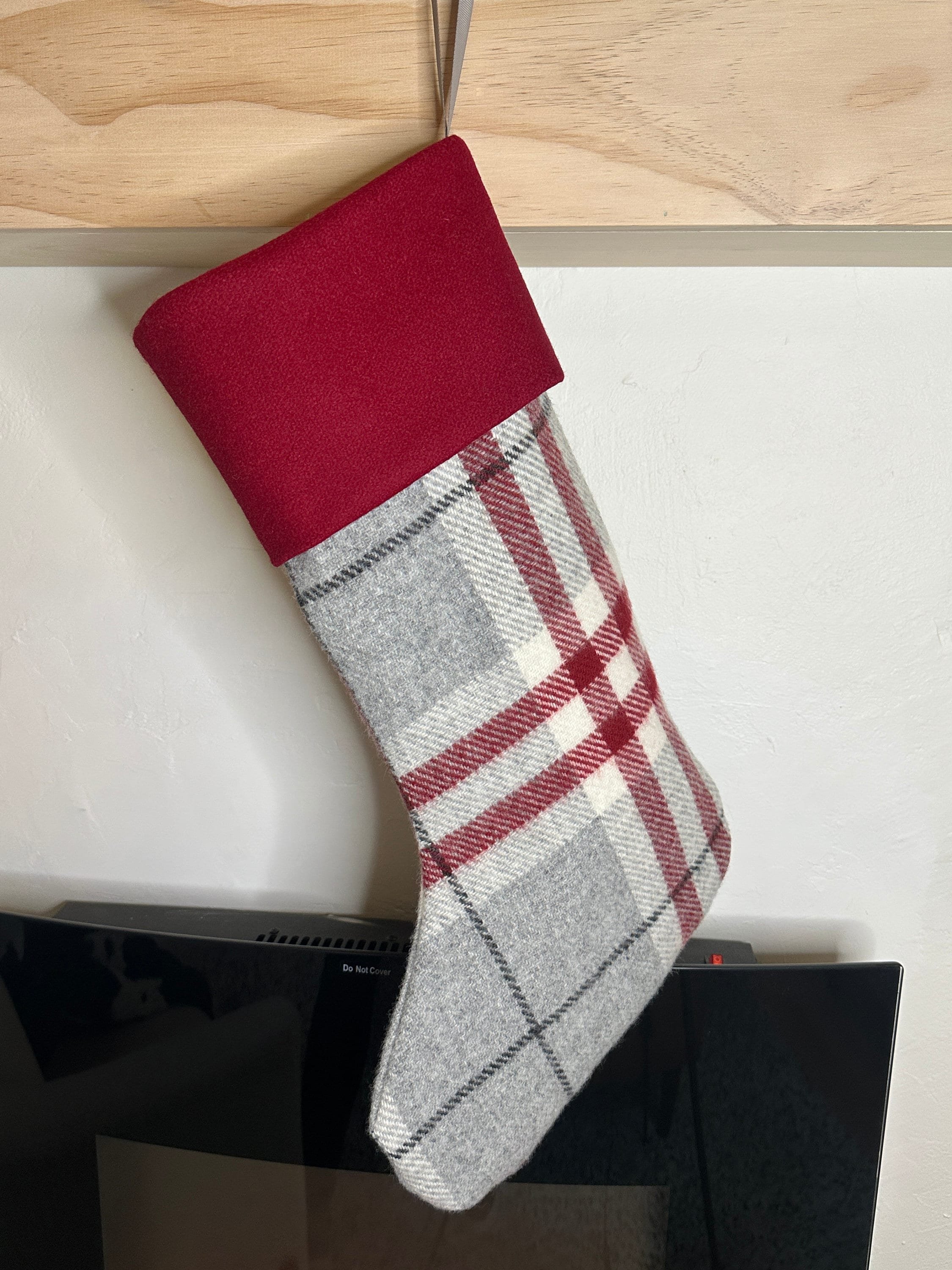 https://i.etsystatic.com/7192141/r/il/8ad31c/5464699668/il_fullxfull.5464699668_mz9l.jpg