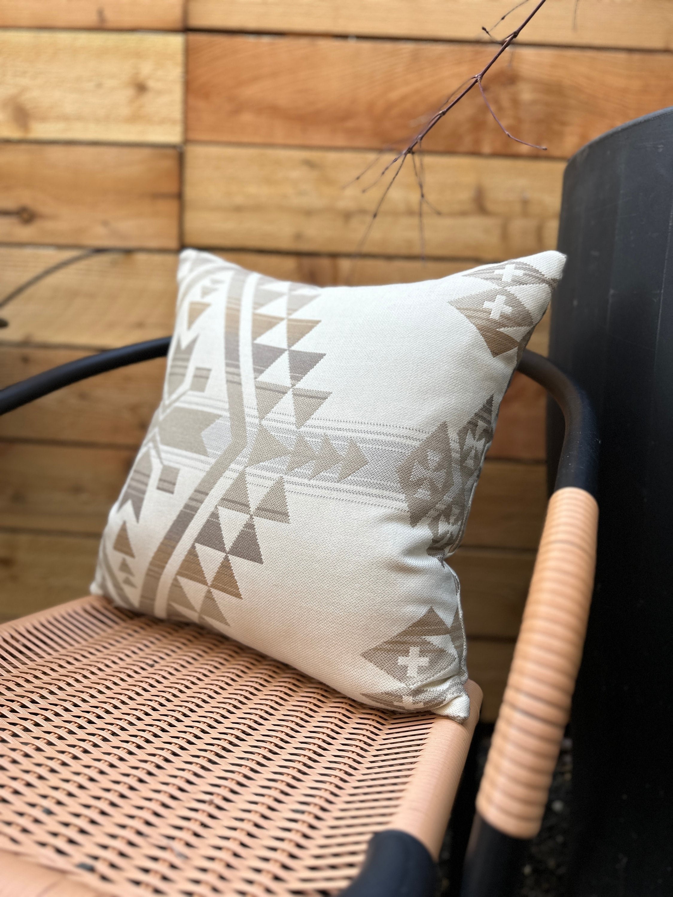 https://i.etsystatic.com/7192141/r/il/5fe4d1/5823590290/il_fullxfull.5823590290_ijds.jpg
