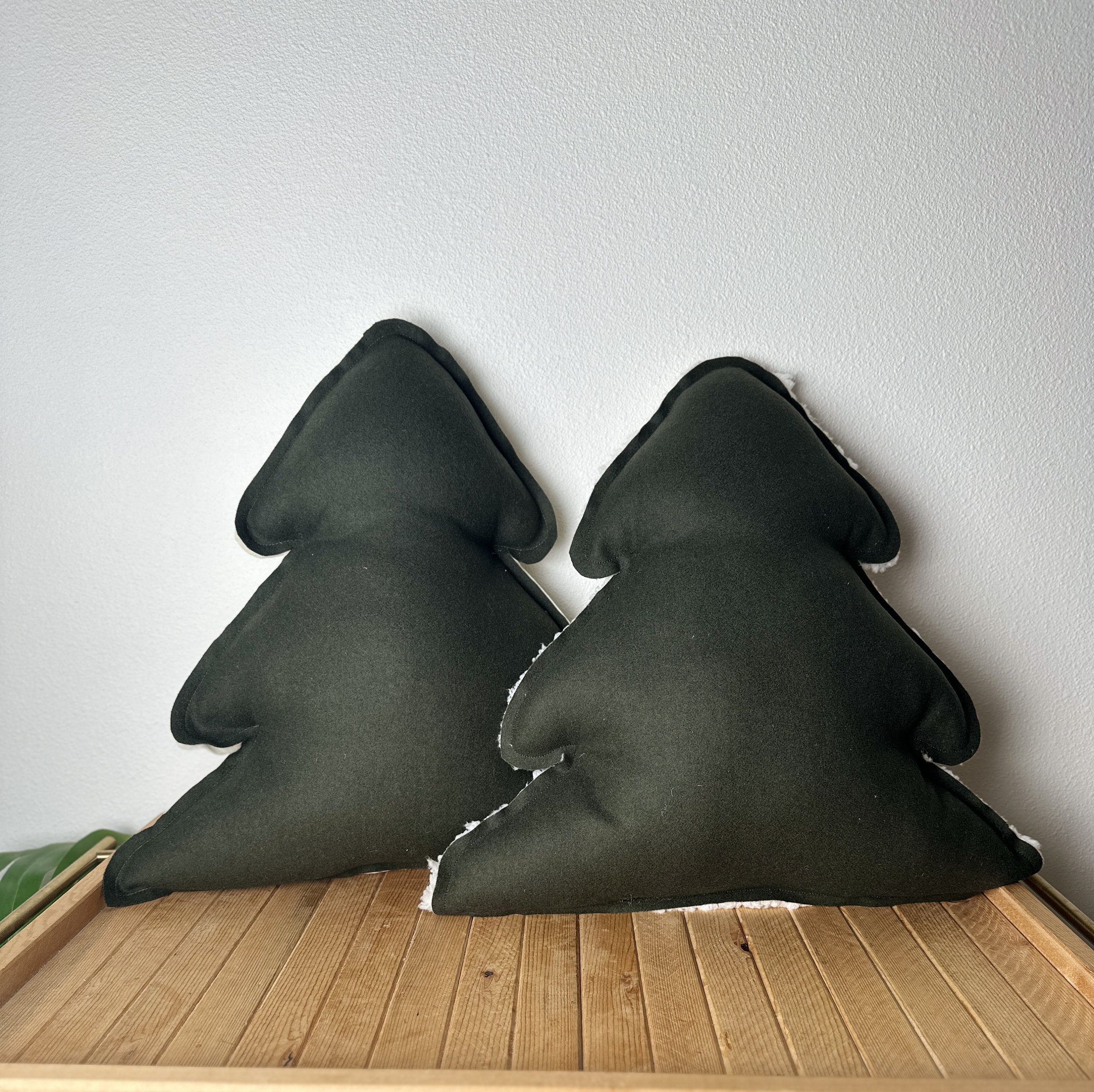 https://i.etsystatic.com/7192141/r/il/457da3/5821221447/il_fullxfull.5821221447_jyde.jpg